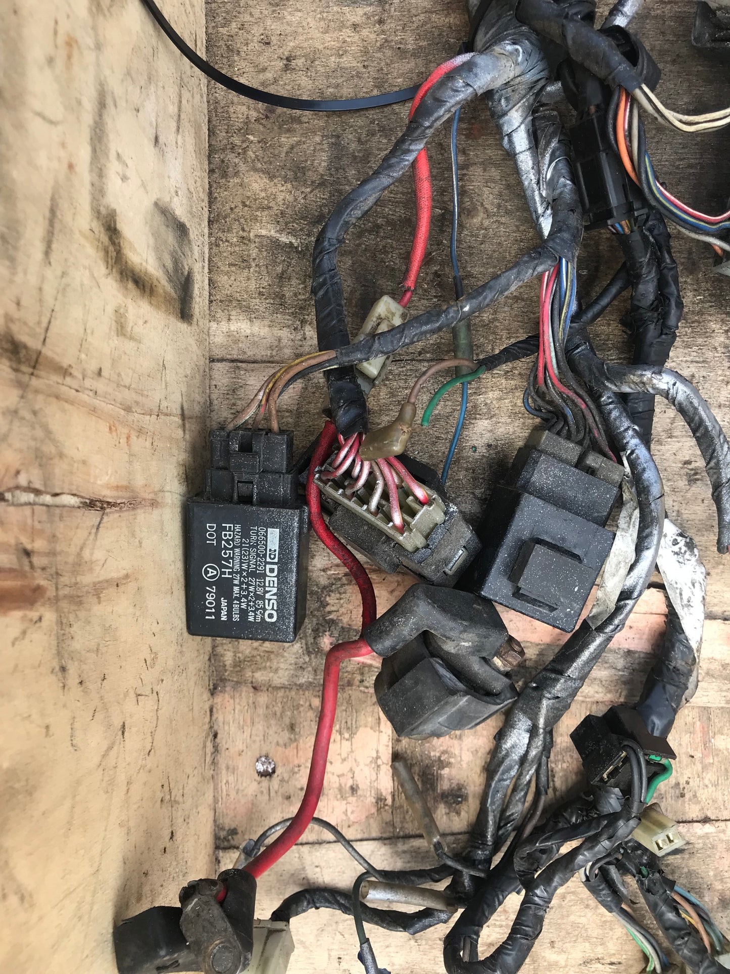 Yamaha FZR 600 wiring, ECU, locks & key 3HE 1989