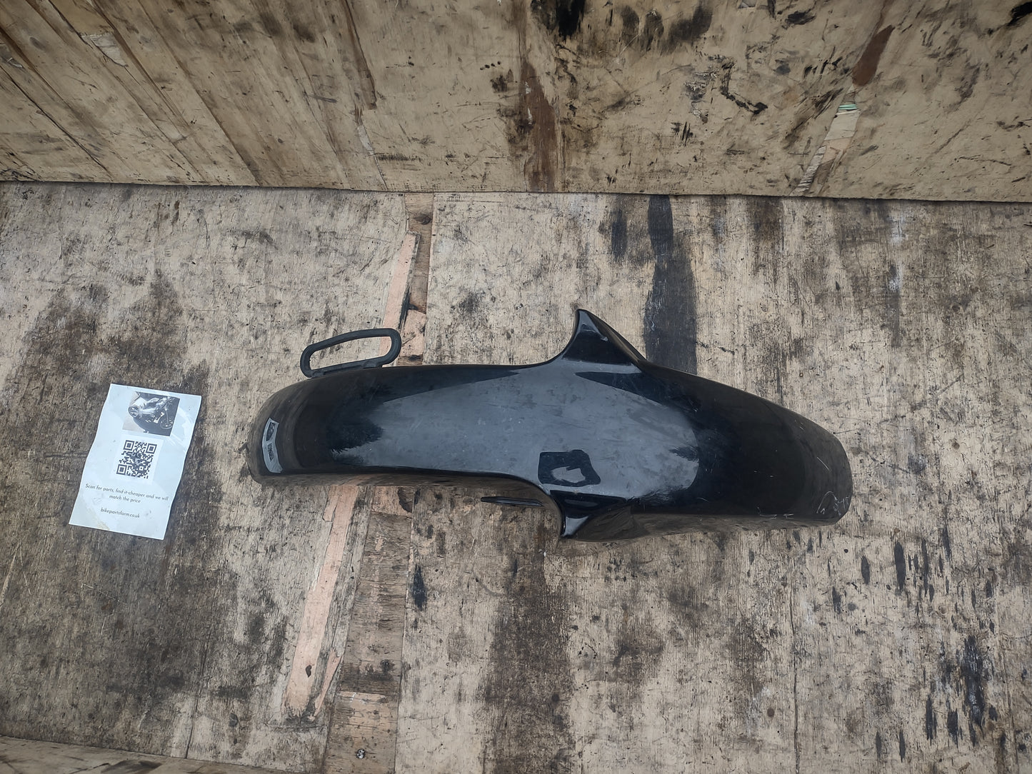 Yamaha YBR 125 fairings, mudguards, rear light.