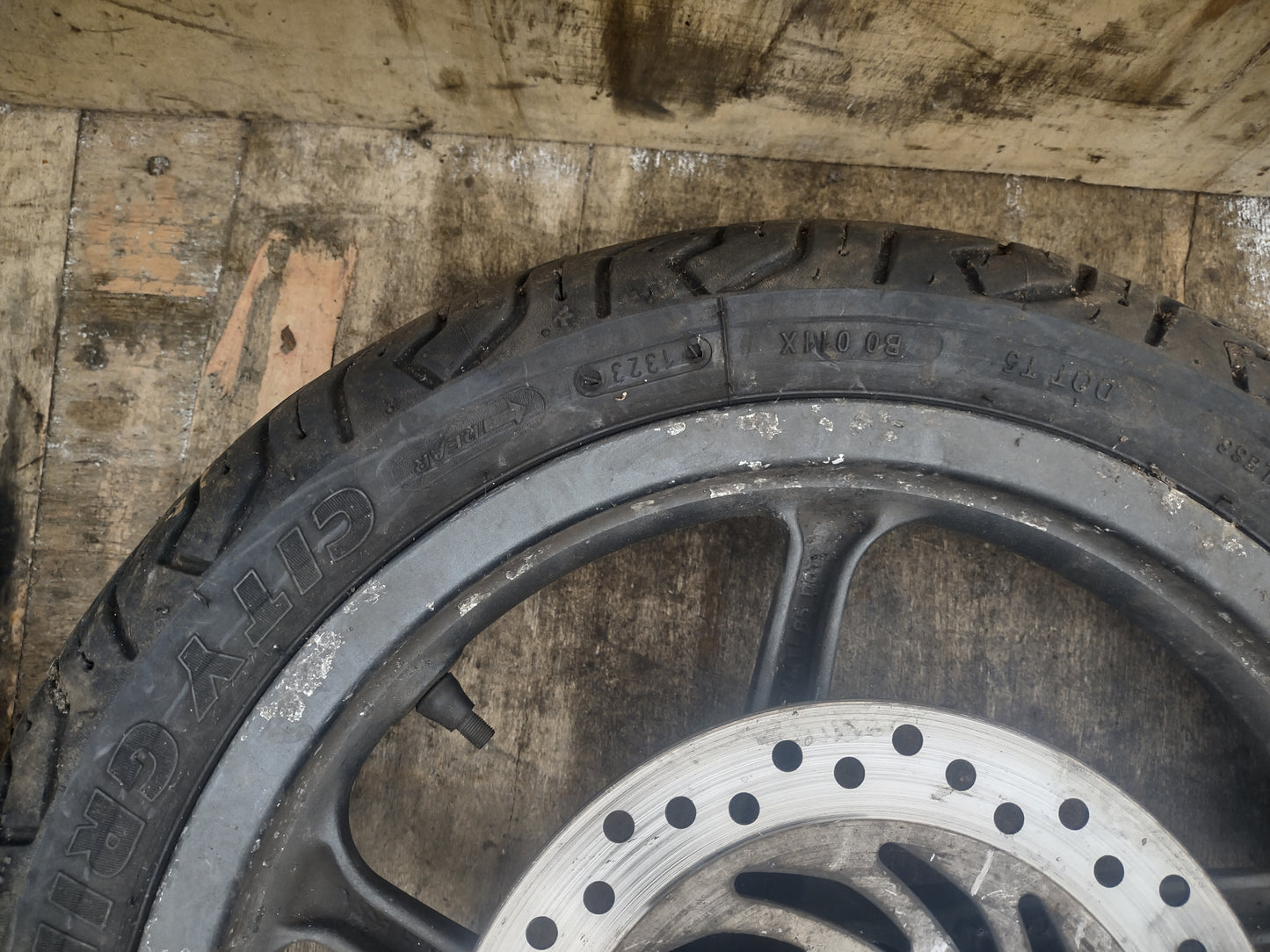 Honda NSC 110 wheels & tires (2012-2016)