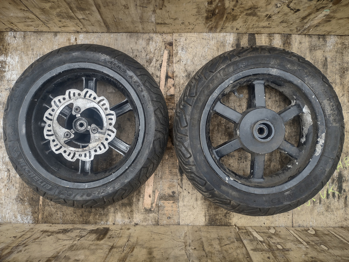 AJS FIREFOX 50 wheels & tires