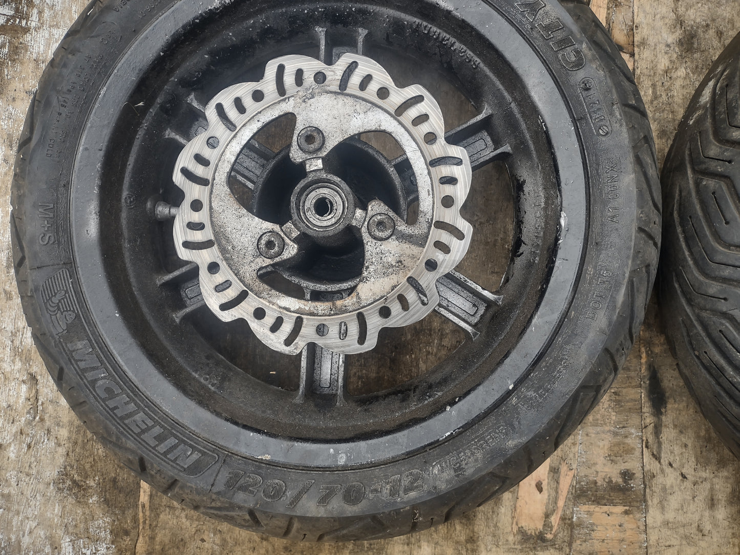 AJS FIREFOX 50 wheels & tires