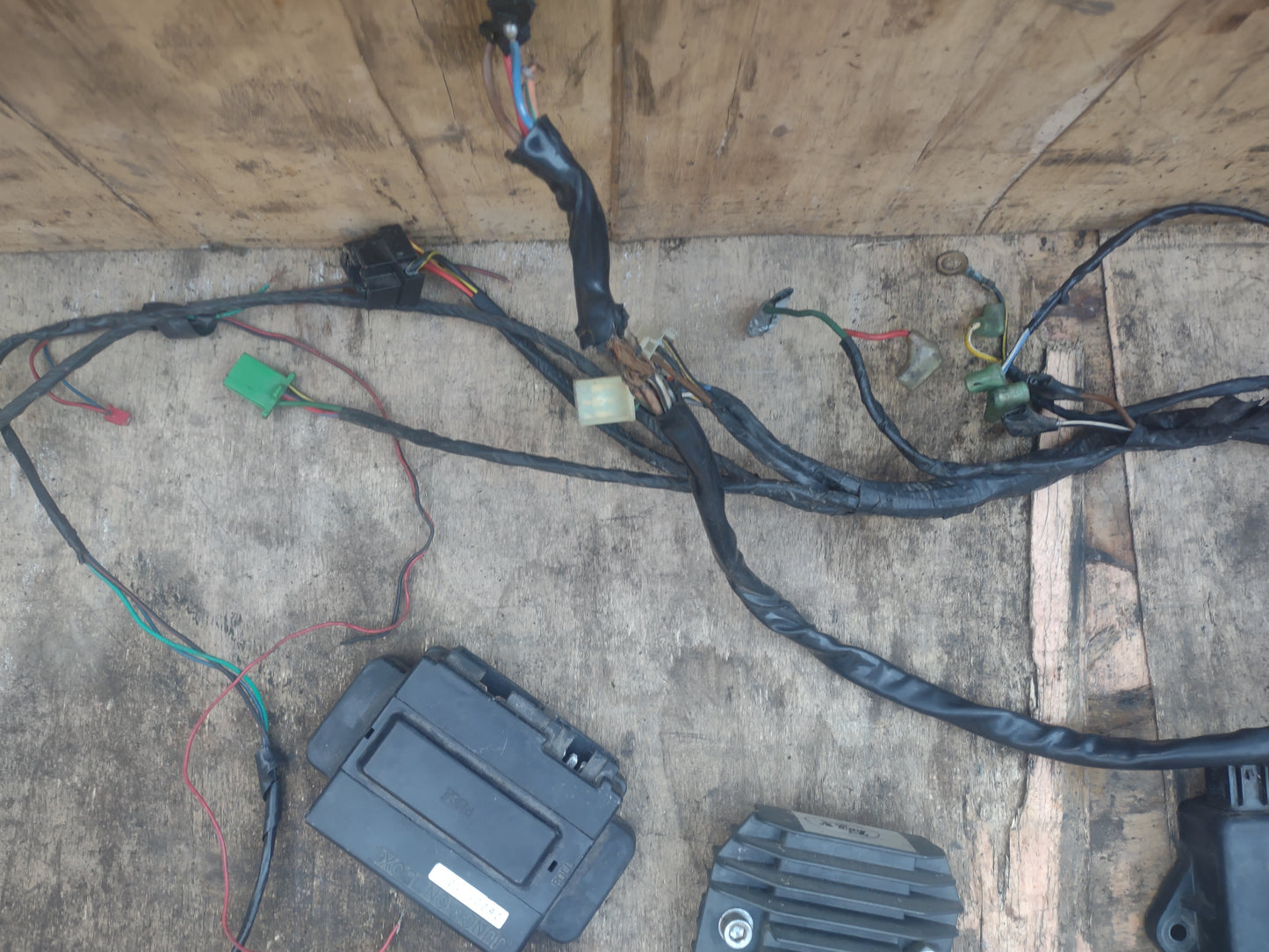 Kawasaki ZZR600 wiring, ECU, rectifier etc