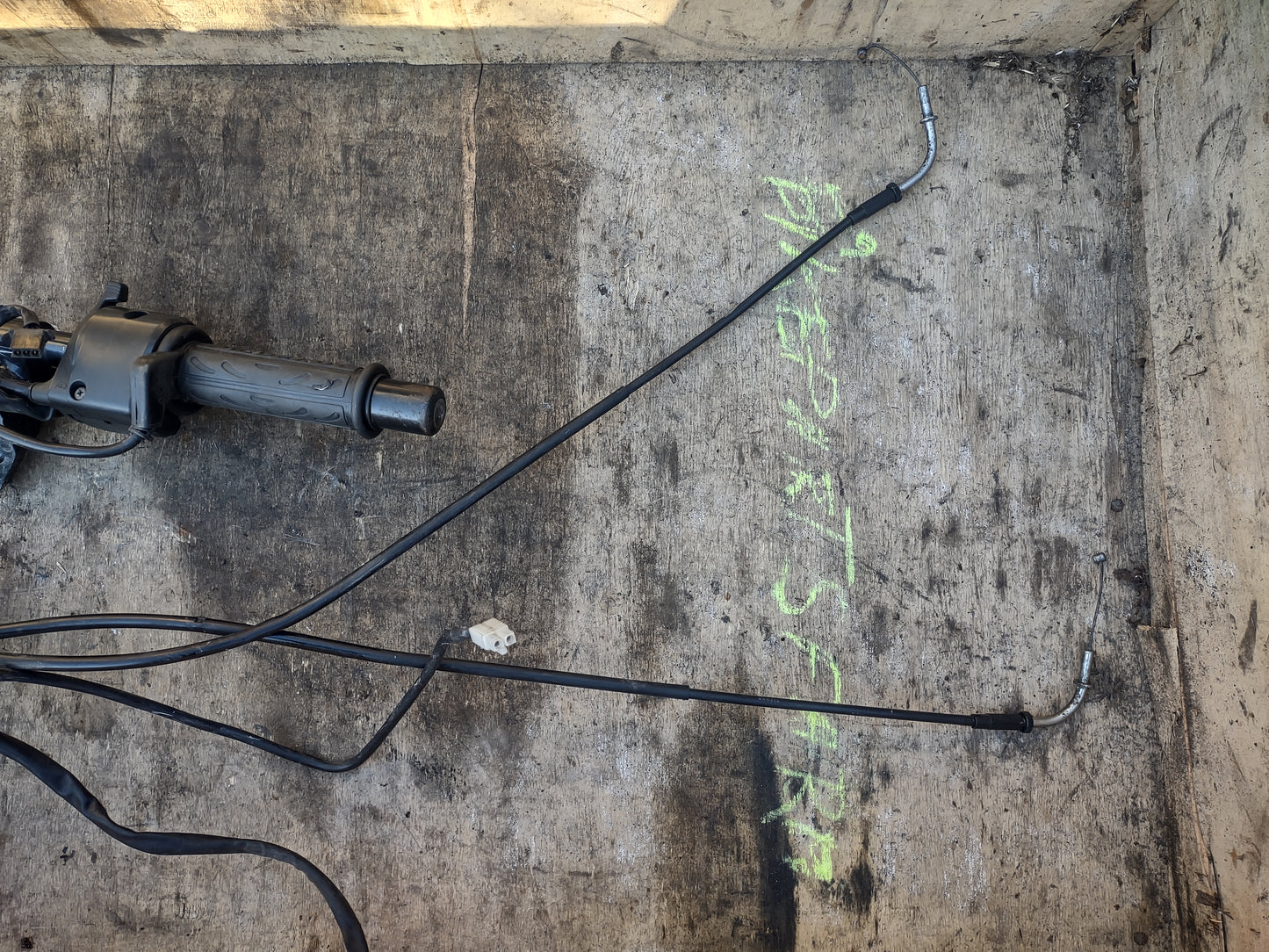 Kawasaki ZZR600 handlebars, controls, switches (OEM) used