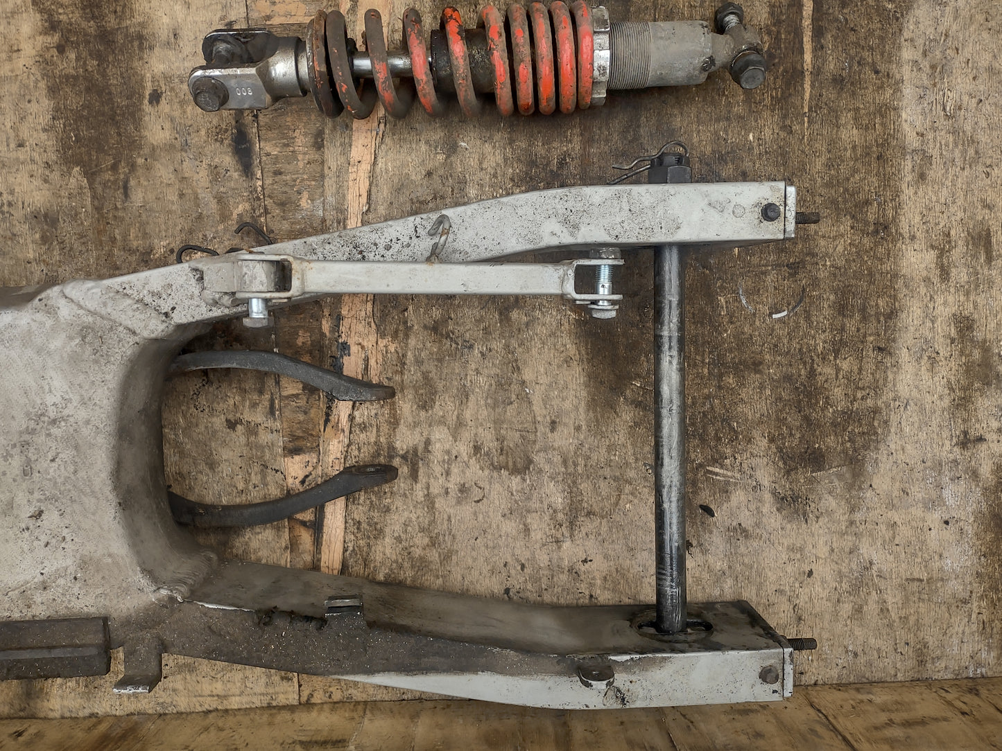 Kawasaki zzr600 swing arm, shocker, spindle etc (OEM) used