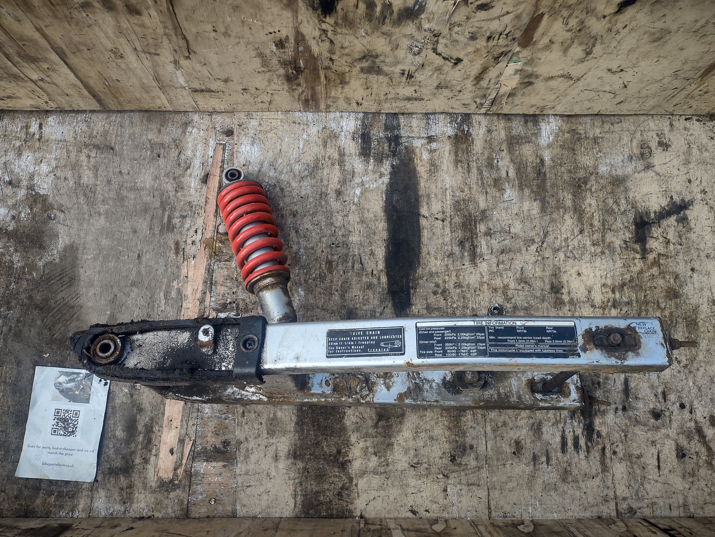 Honda CBR 125 swing arm & shocker