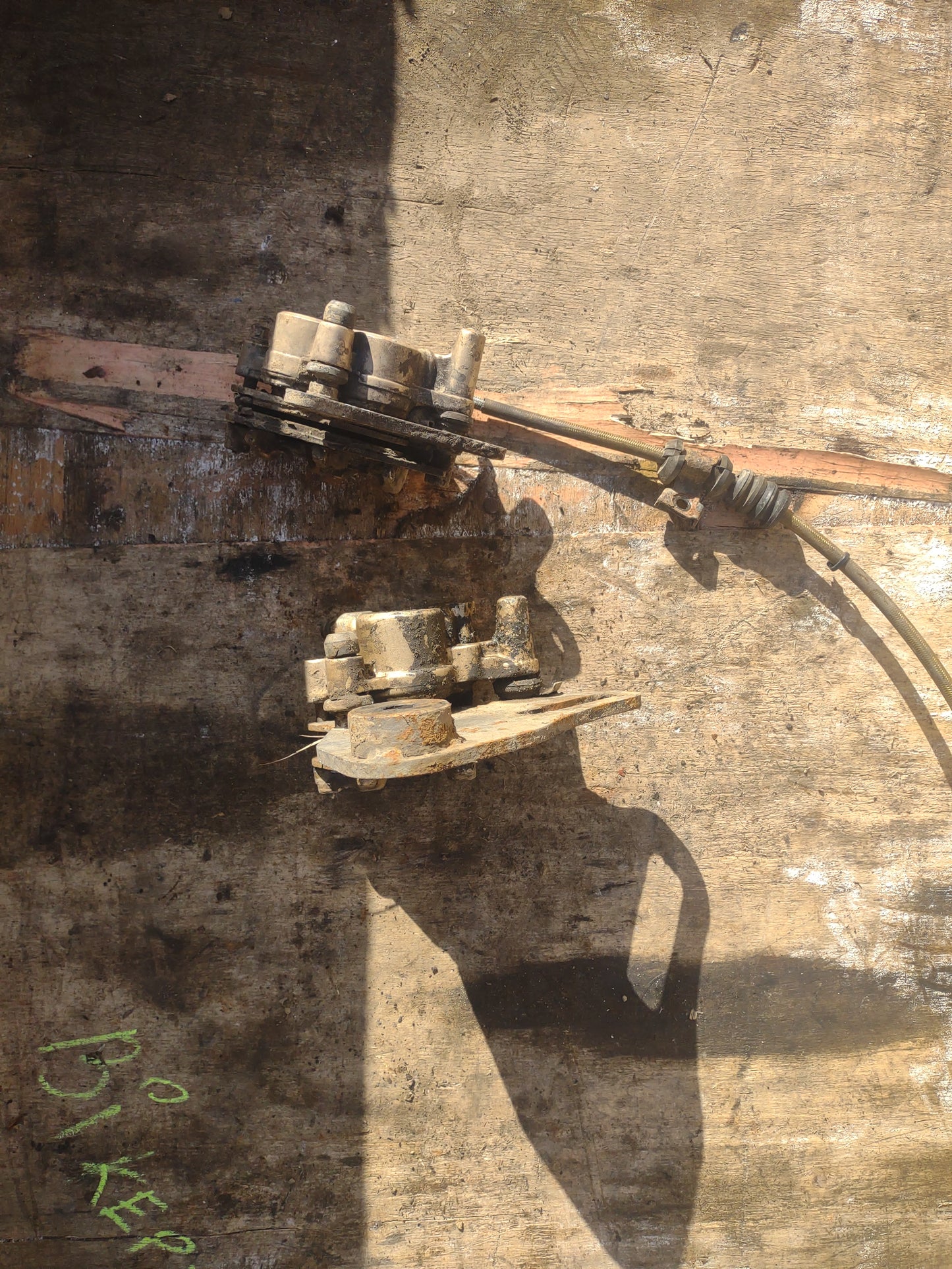 Honda CBR 125 front and rear calliper
