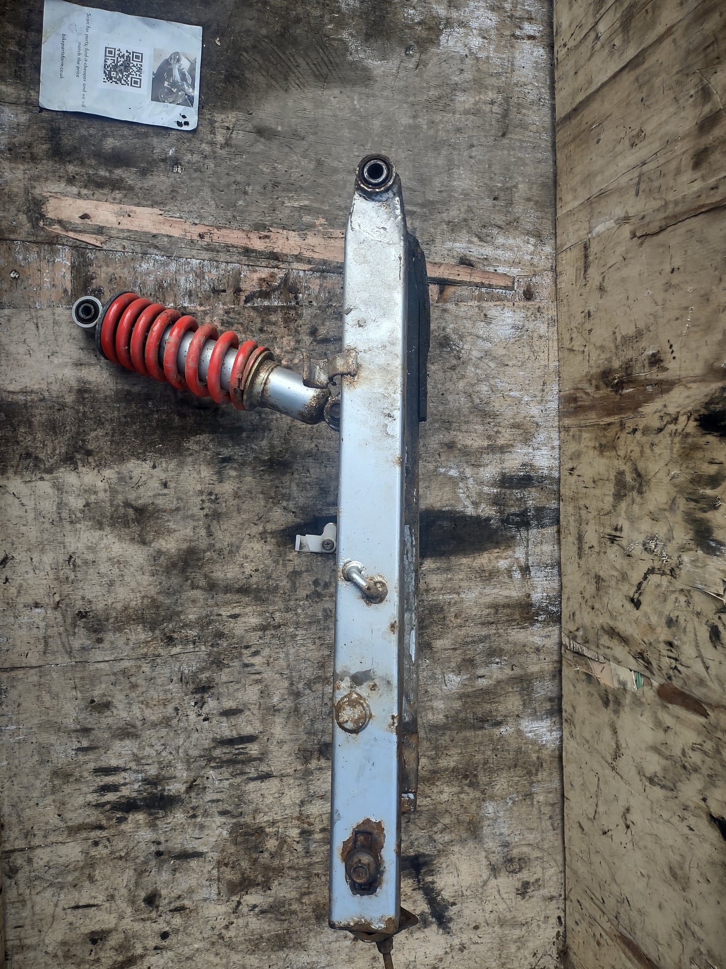Honda CBR 125 swing arm & shocker