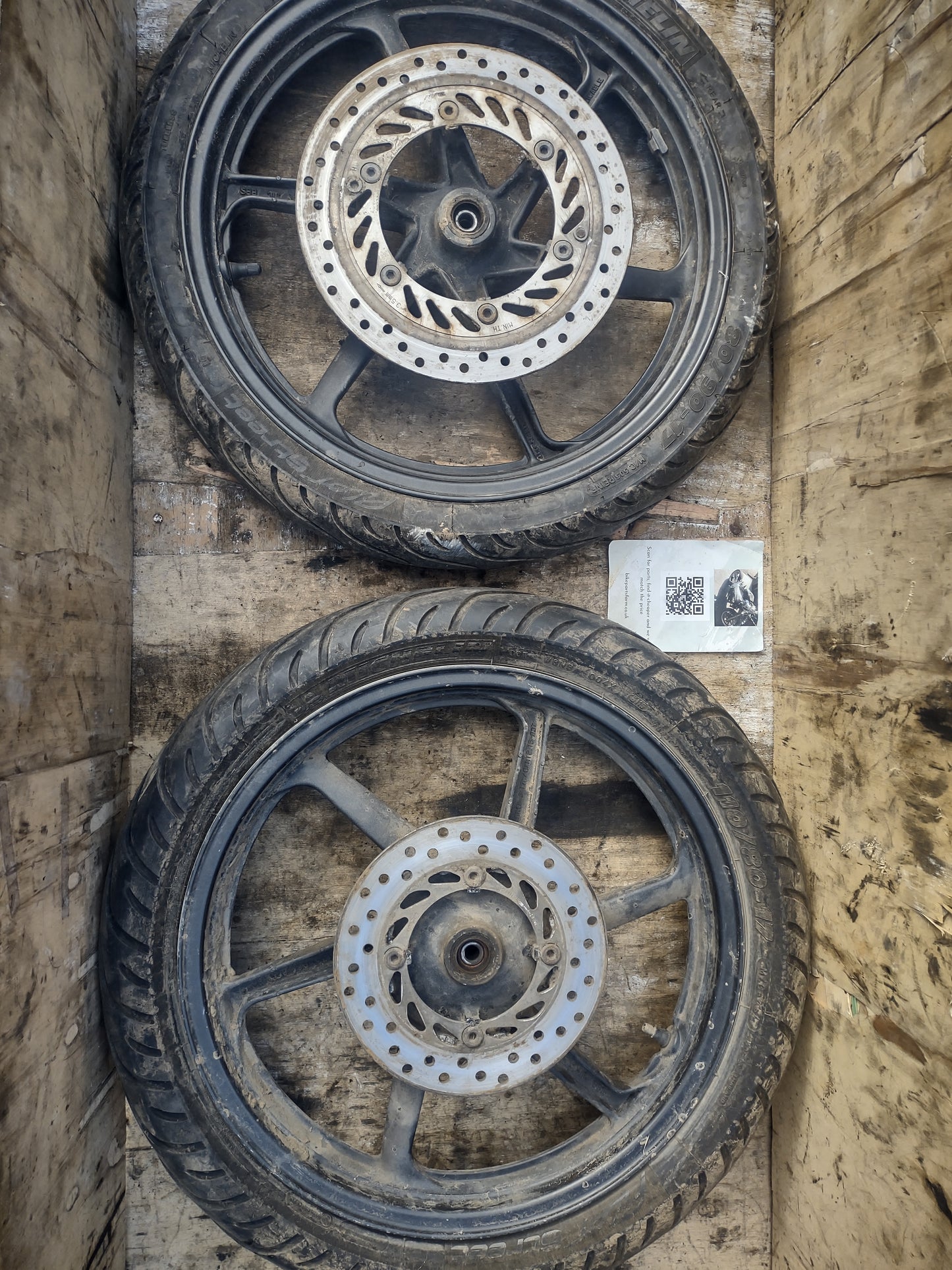 Honda CBR 125 wheels & tires