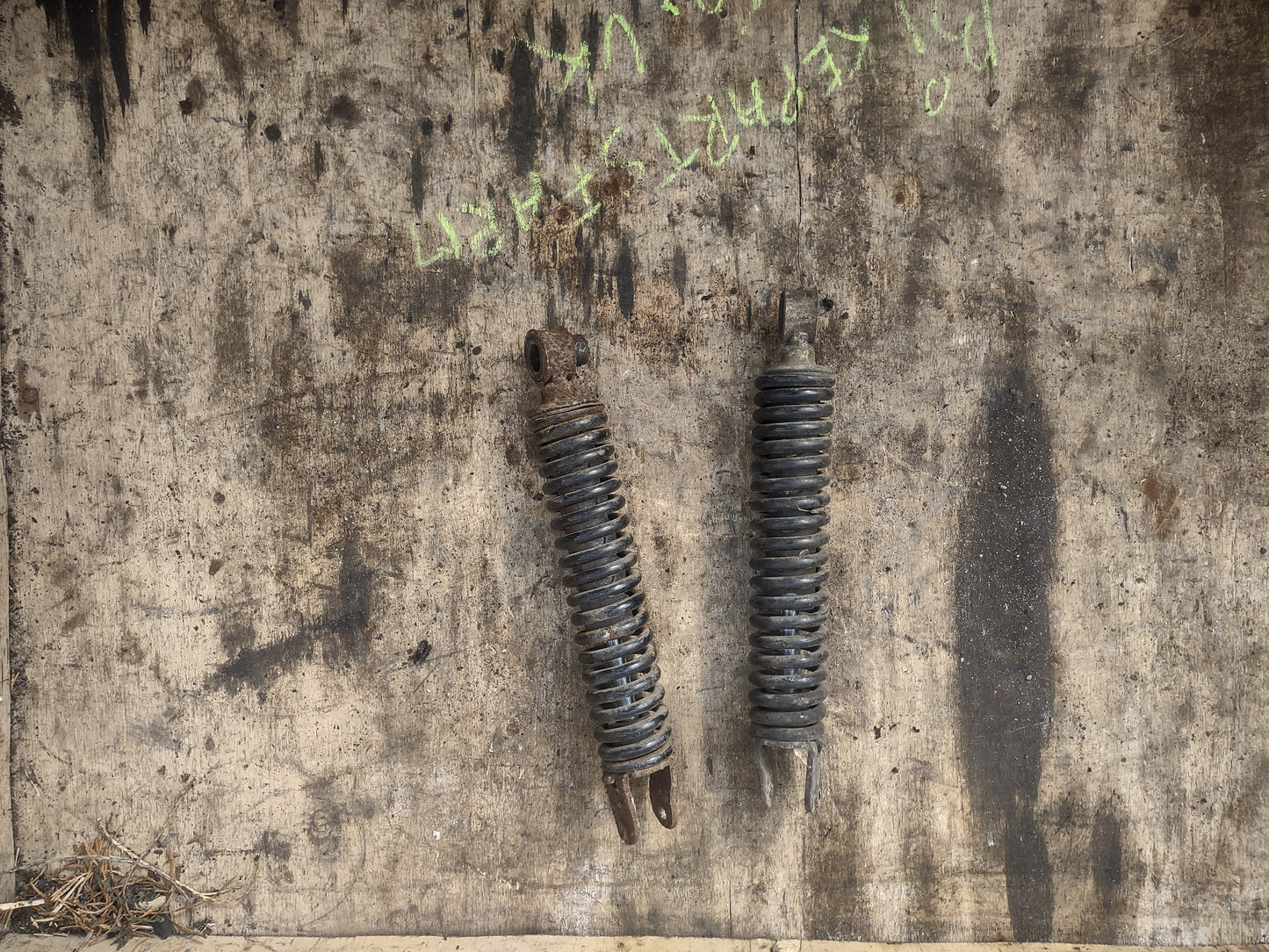Lexmoto milano 125 rear shockers (used)