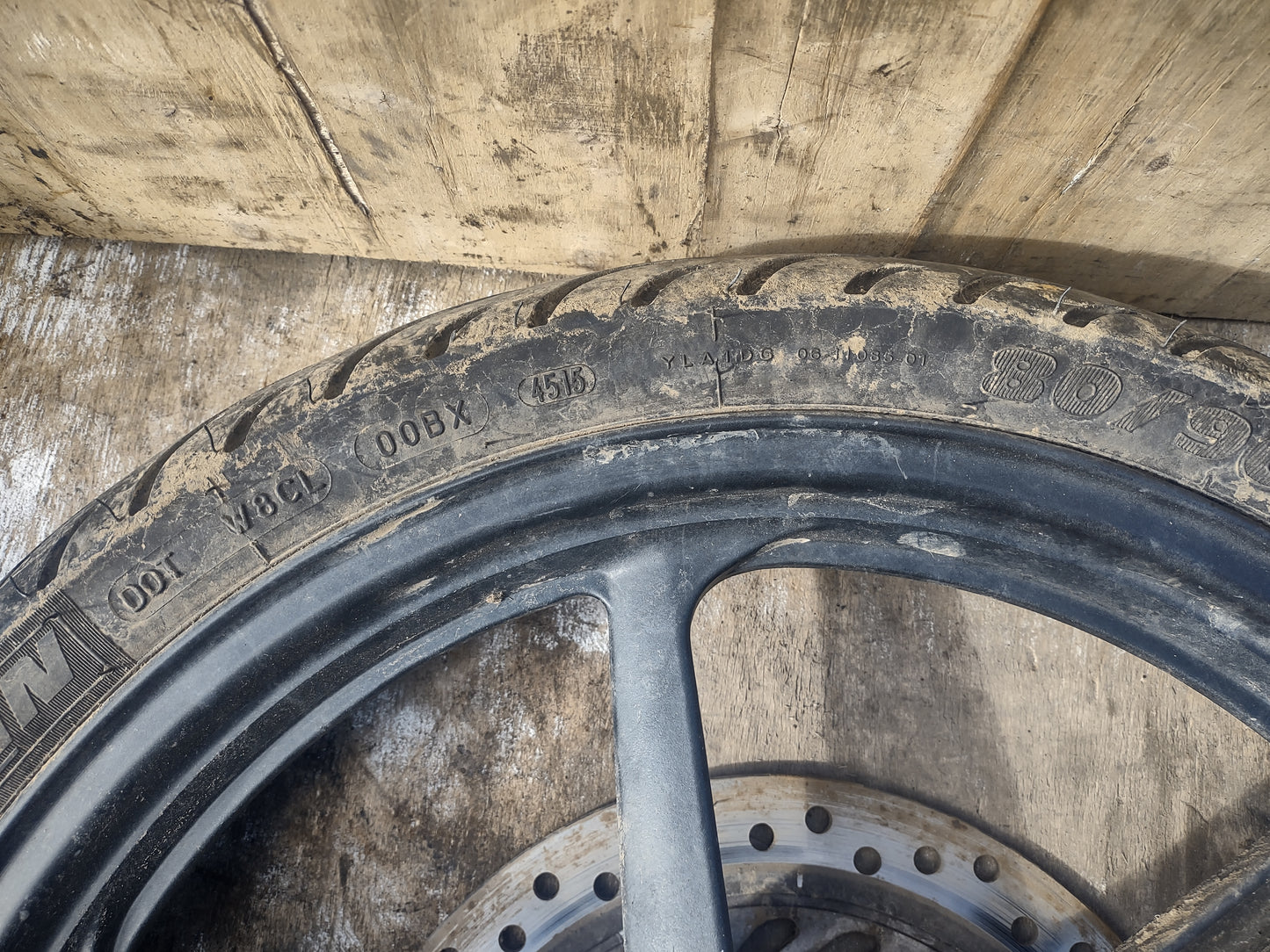 Honda CBR 125 wheels & tires
