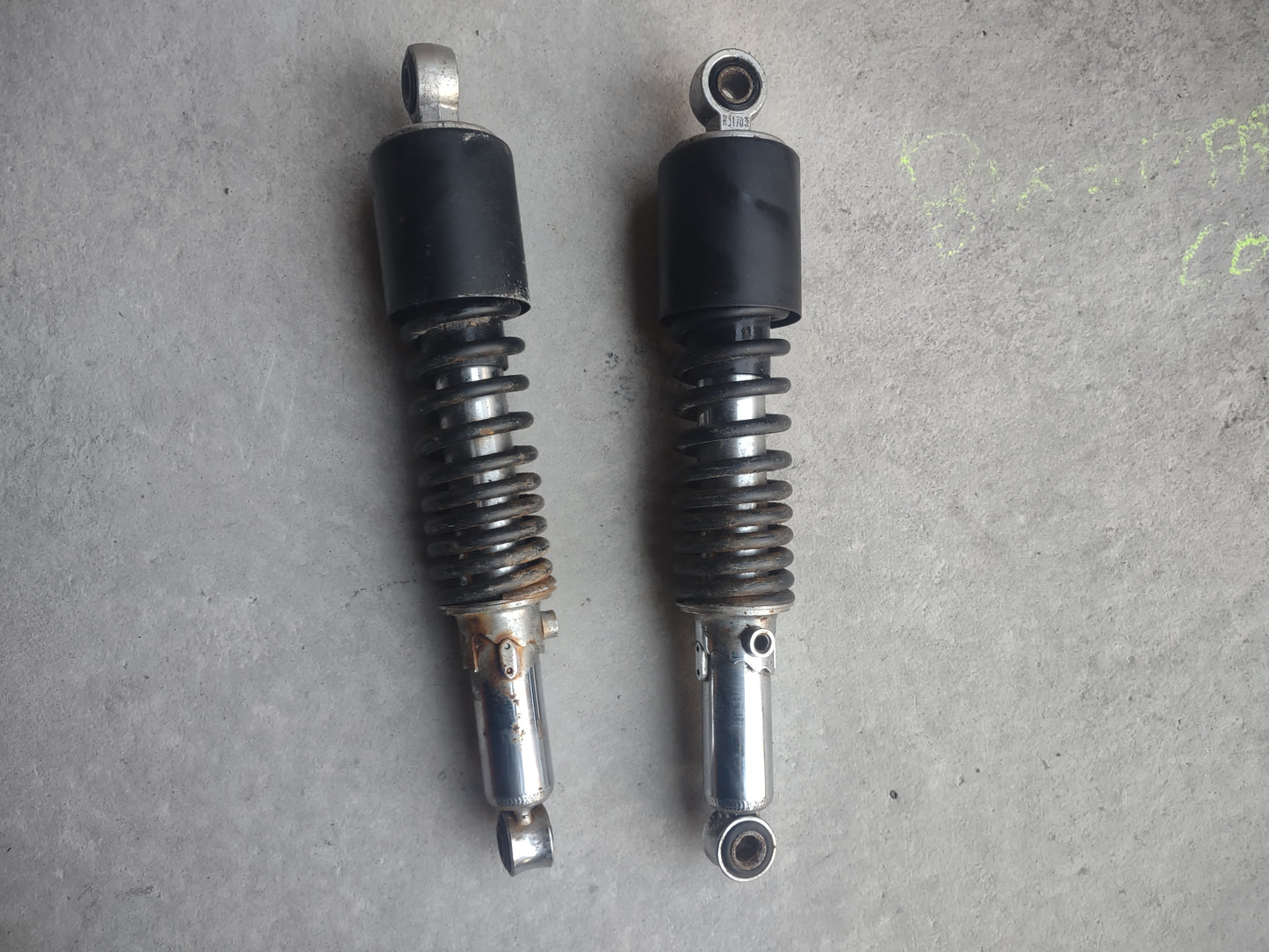 Zontes mantis 125 rear shockers OEM