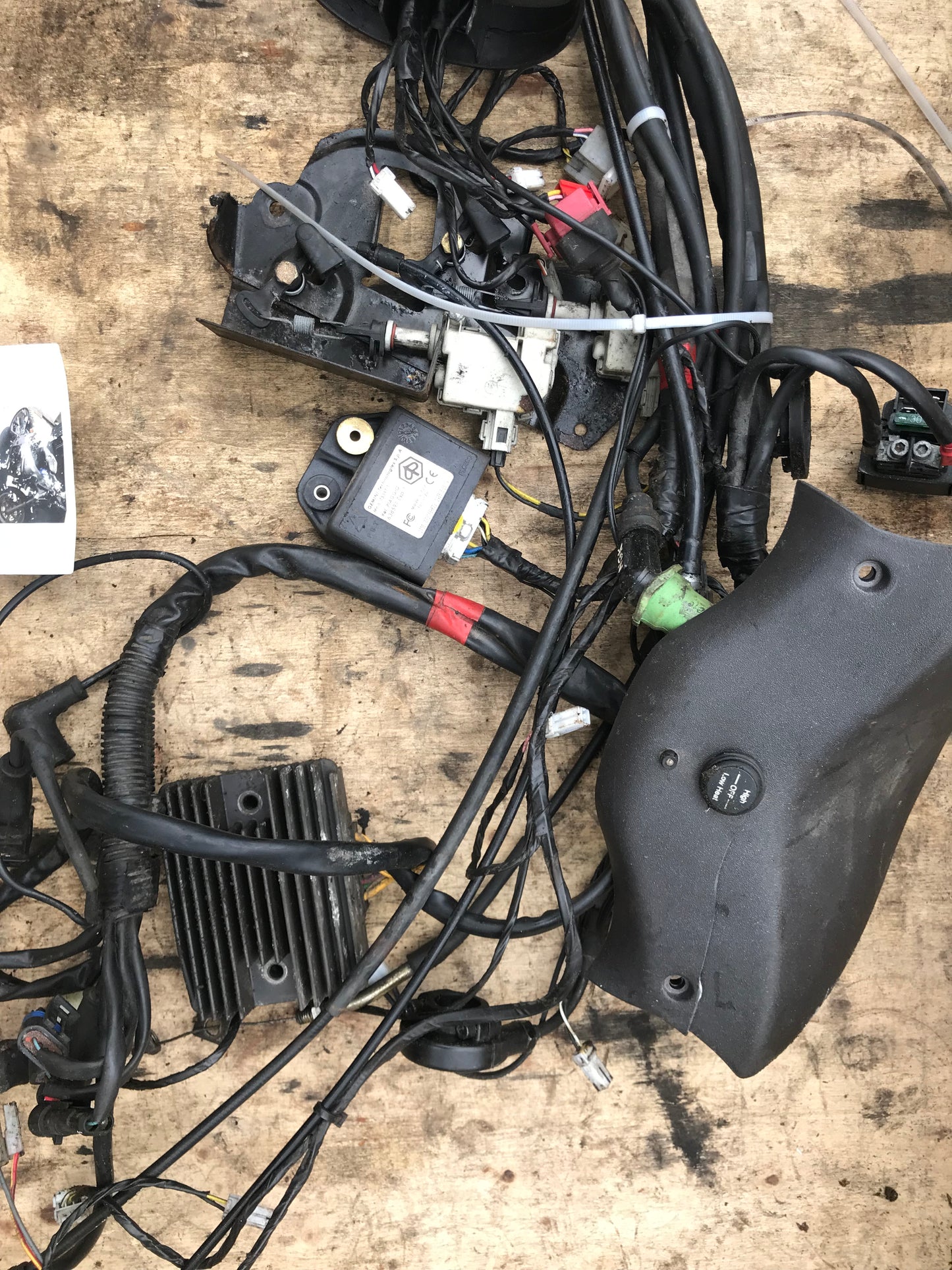 Piaggio X8 400 wiring loom, ECU, rectifier etc