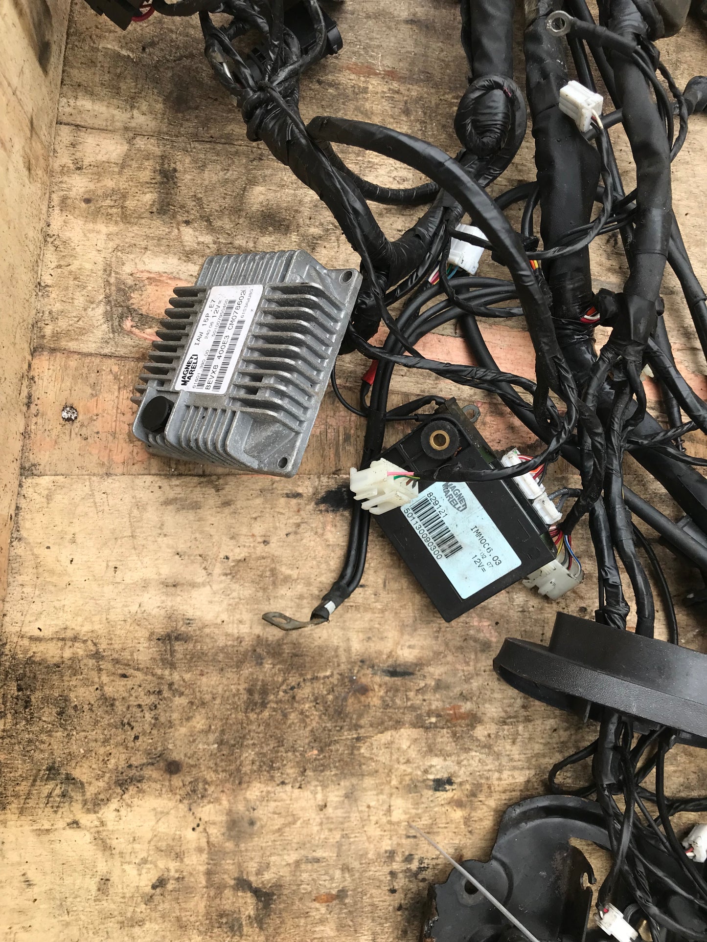 Piaggio X8 400 wiring loom, ECU, rectifier etc