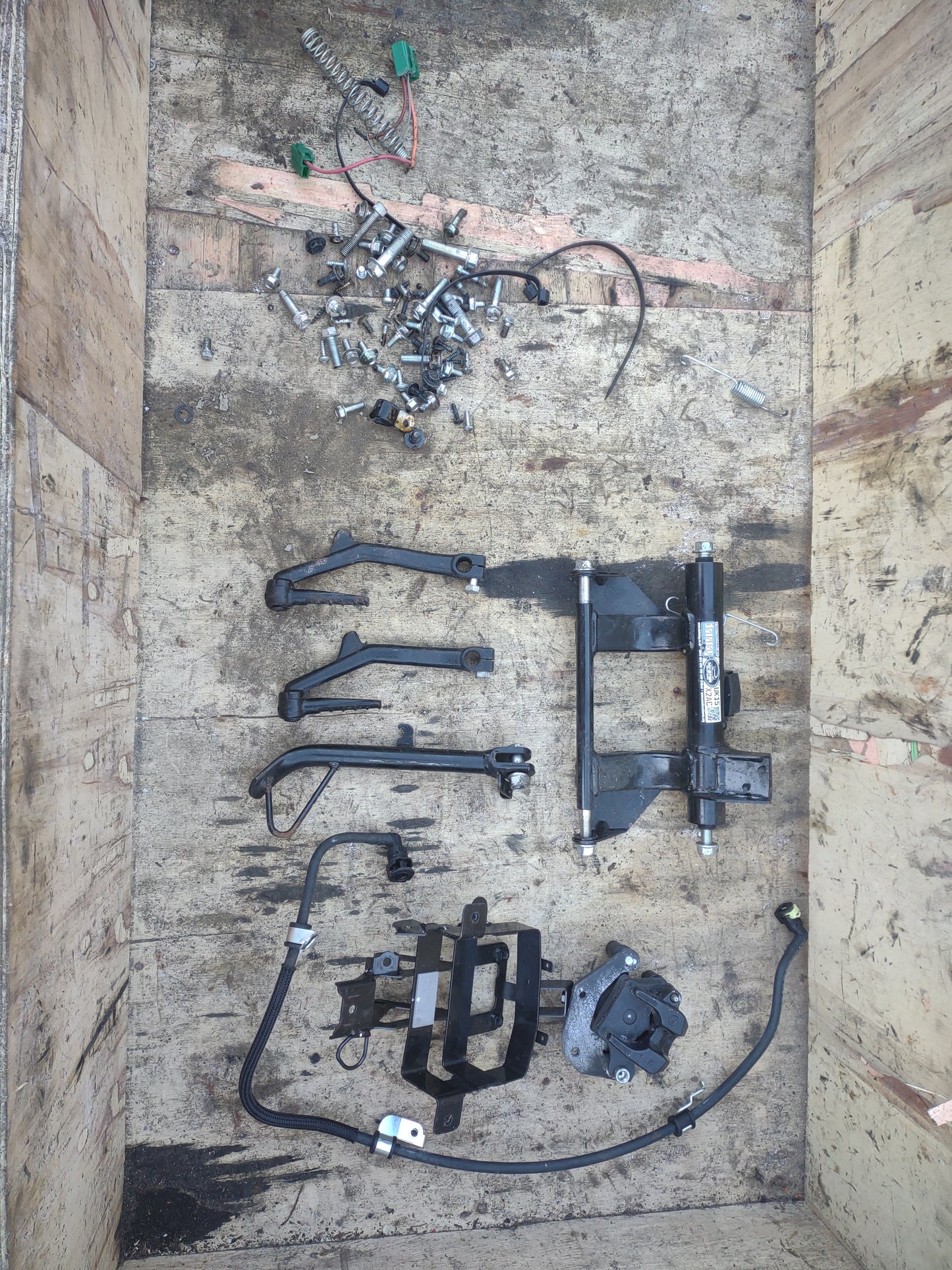 SUZUKI 110 UK mirrors, stand etc job lot