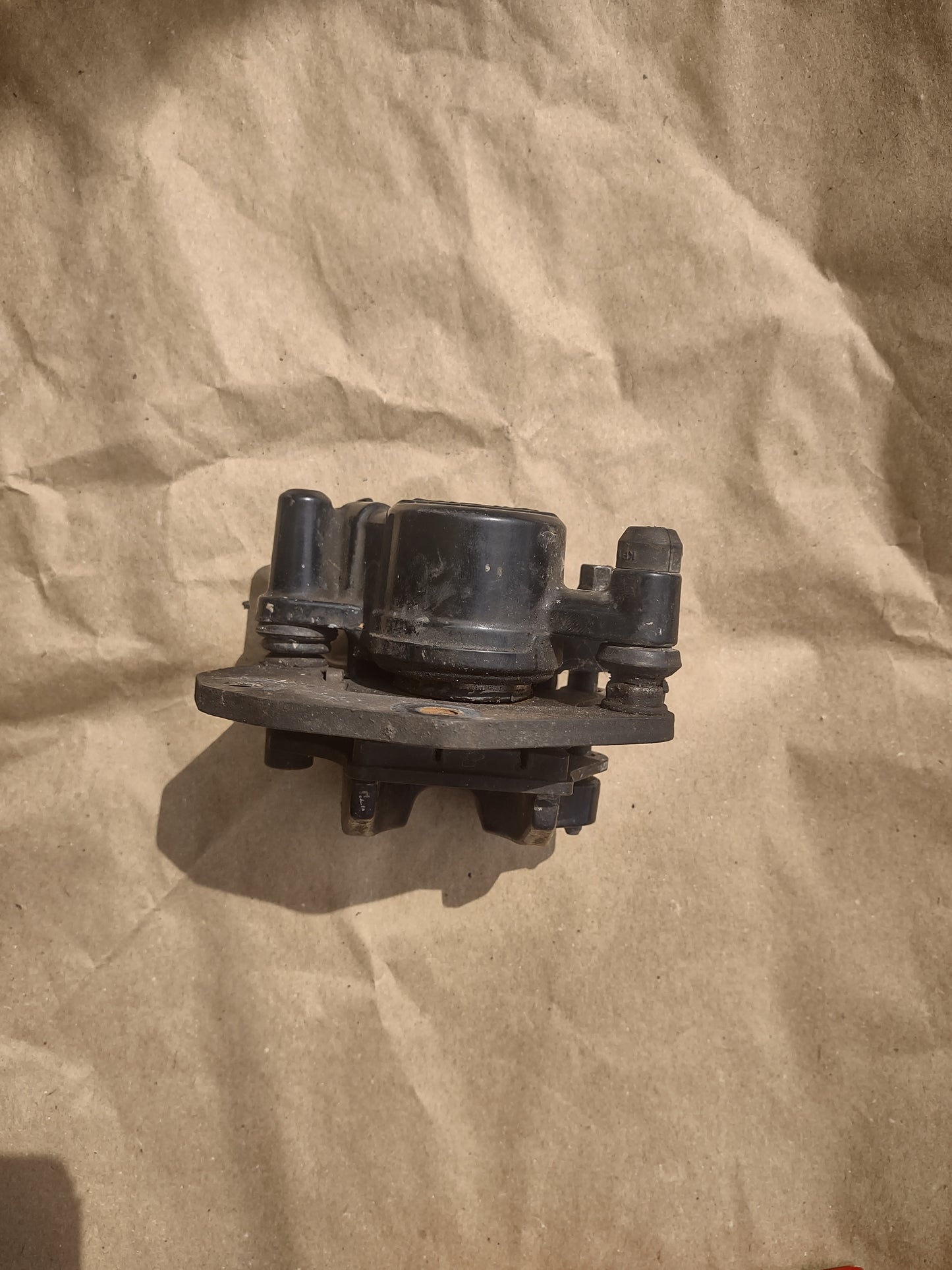 Suzuki Address 110 UK caliper