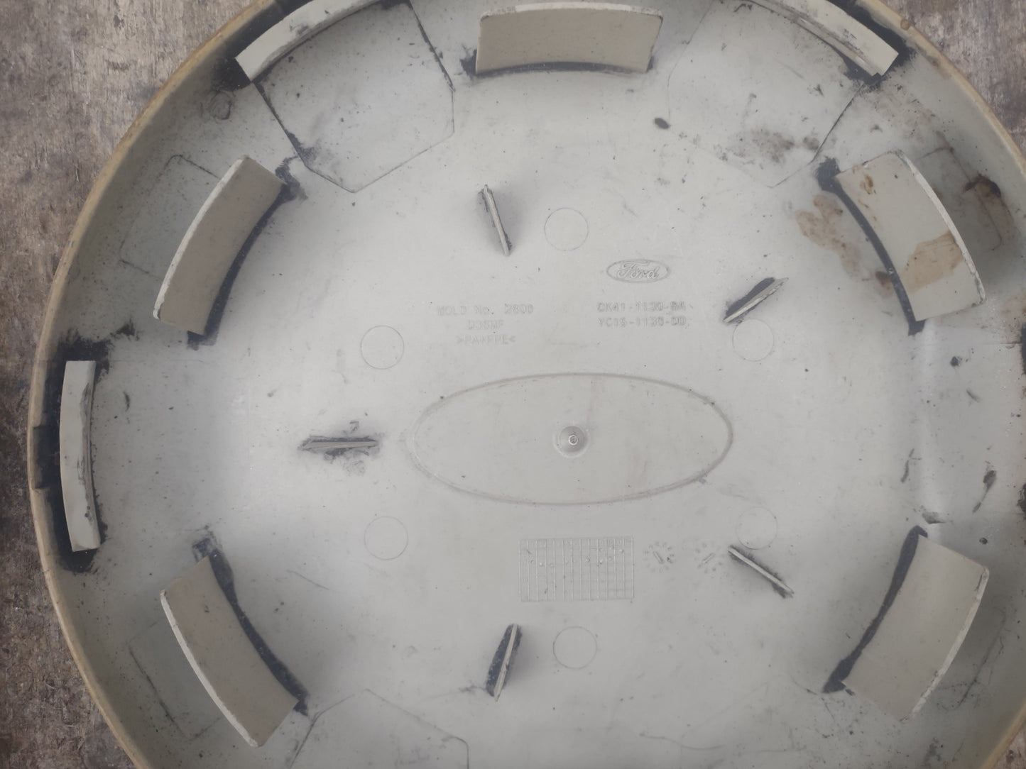 Ford transit Mk6, 7, 8 twin wheel centre cap genuine OEM