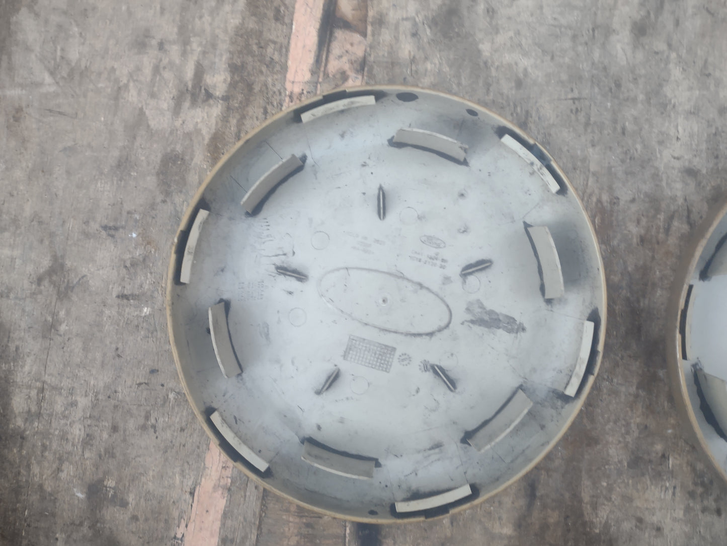 Ford transit Mk6, 7, 8 twin wheel centre cap genuine OEM