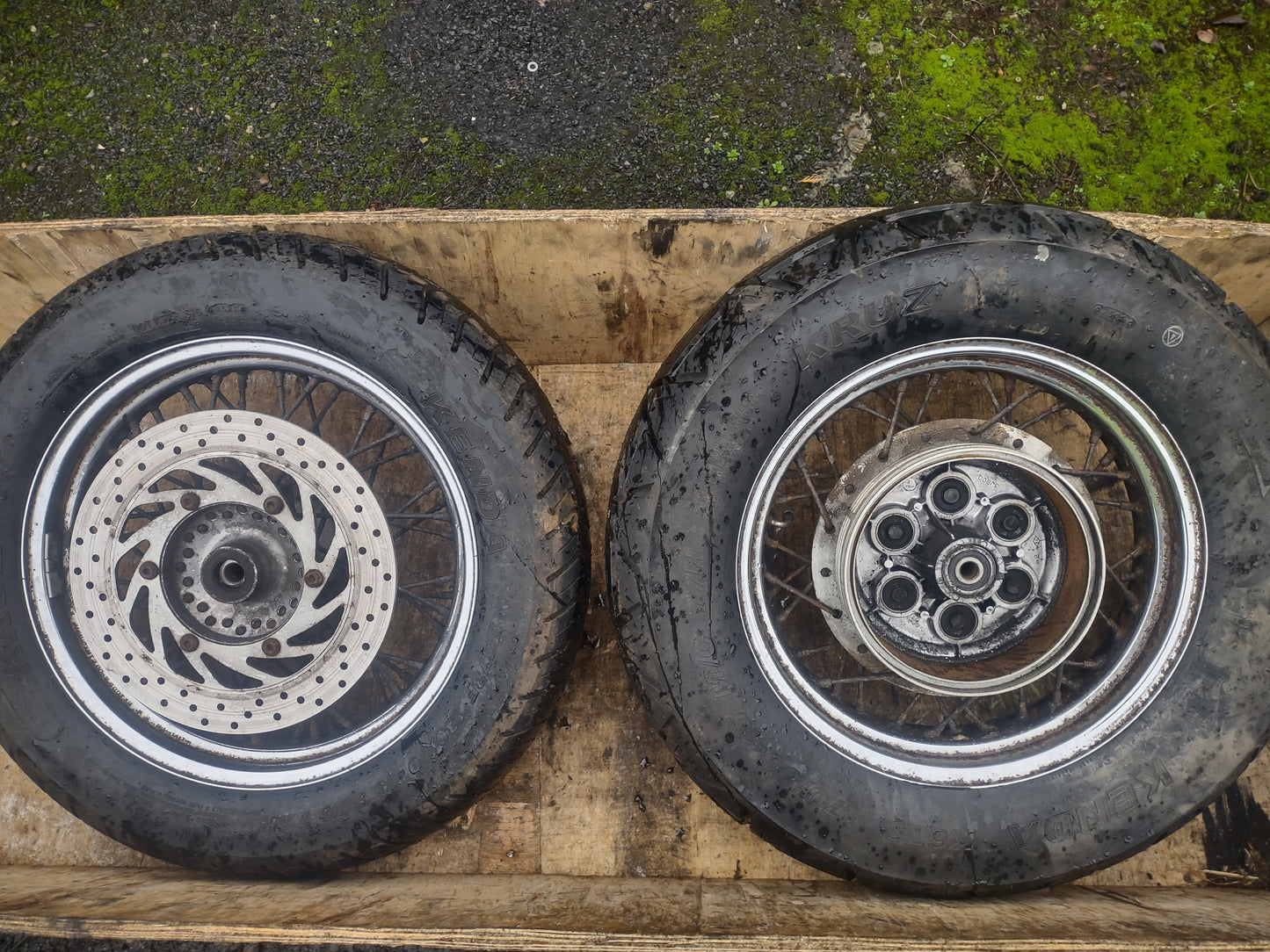 Yamaha xvs 650 dragstar wheels & tires (OEM) used