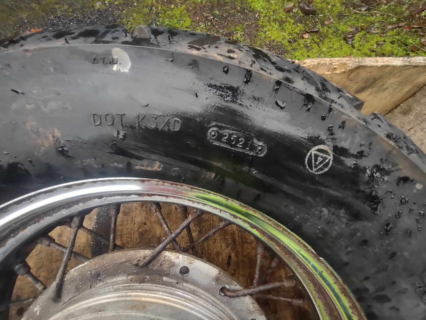 Yamaha xvs 650 dragstar wheels & tires (OEM) used