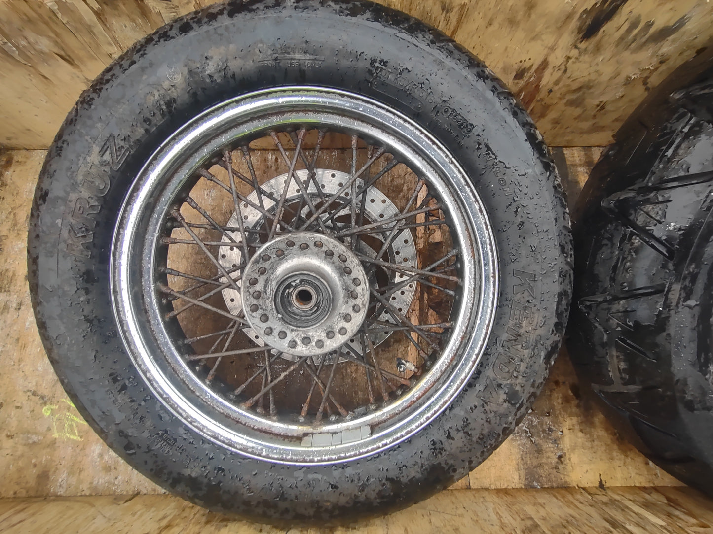 Yamaha xvs 650 dragstar wheels & tires (OEM) used