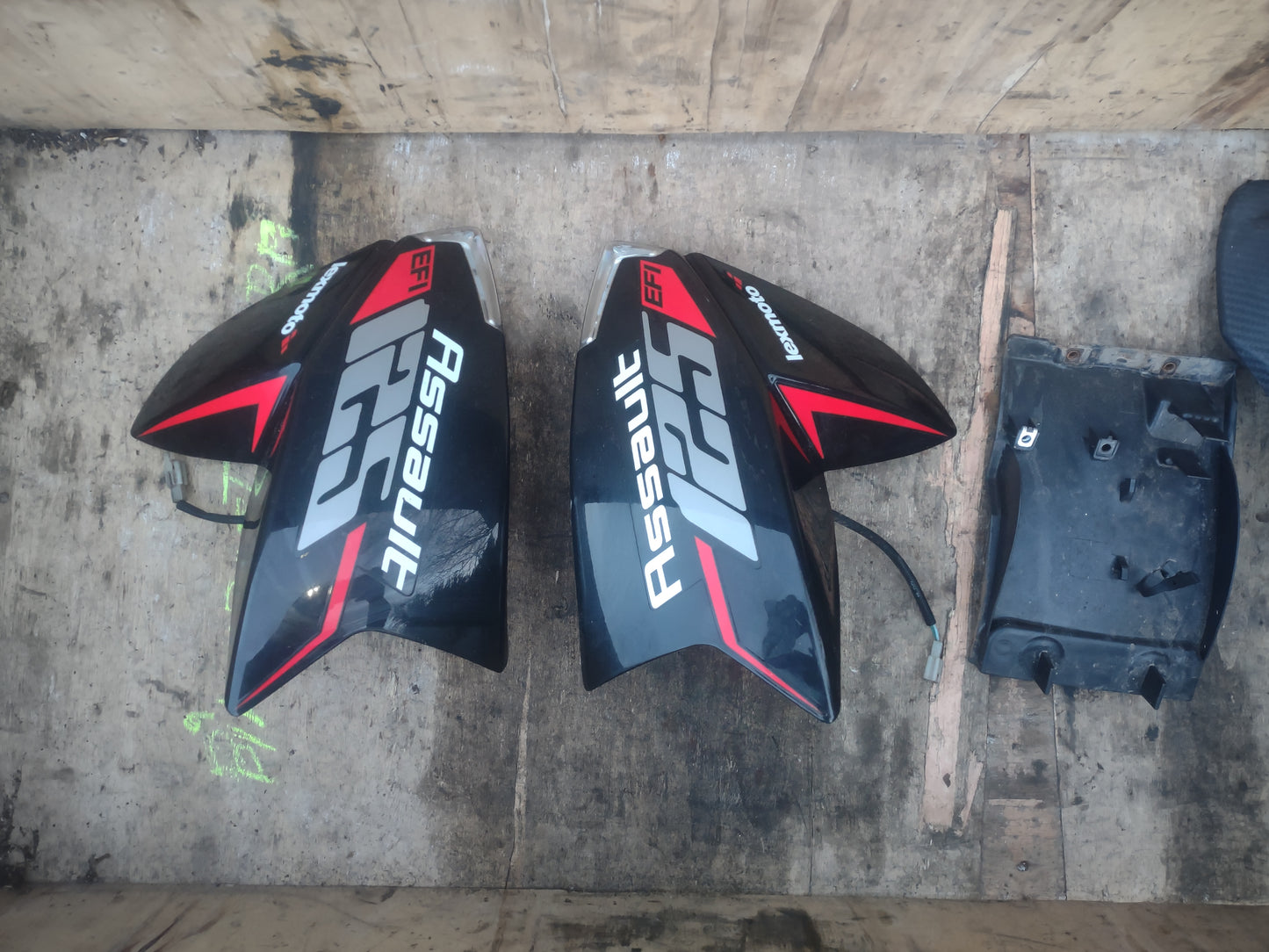 Lexmoto assault 125 fairings (OEM) used 2022