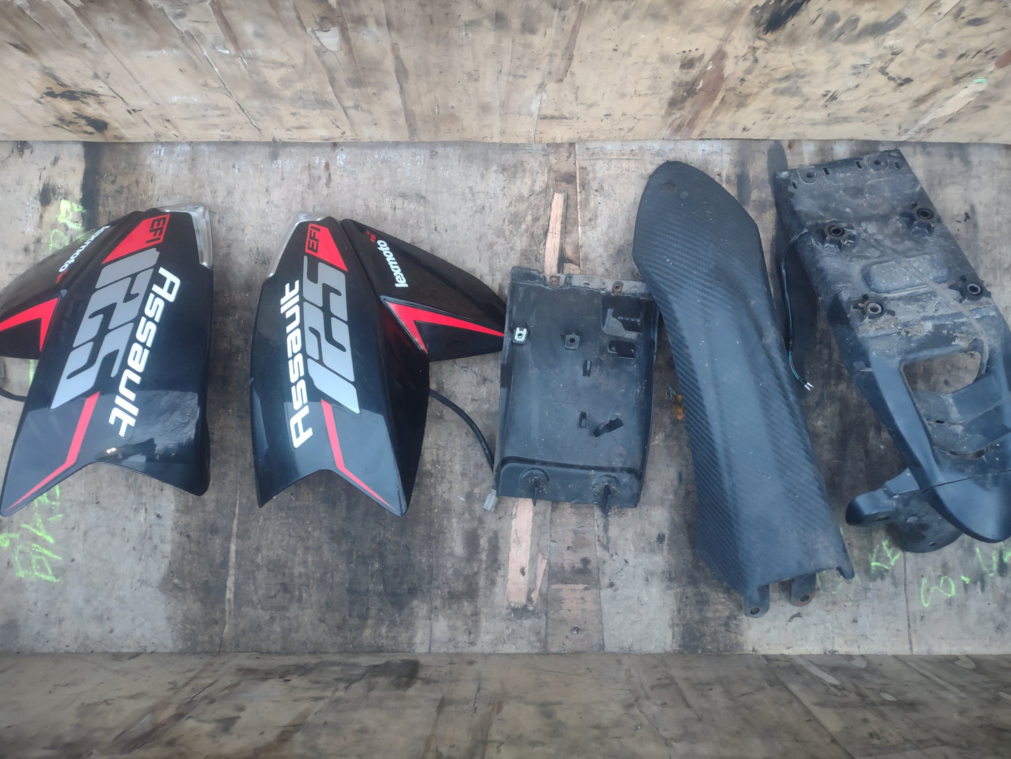 Lexmoto assault 125 fairings (OEM) used 2022