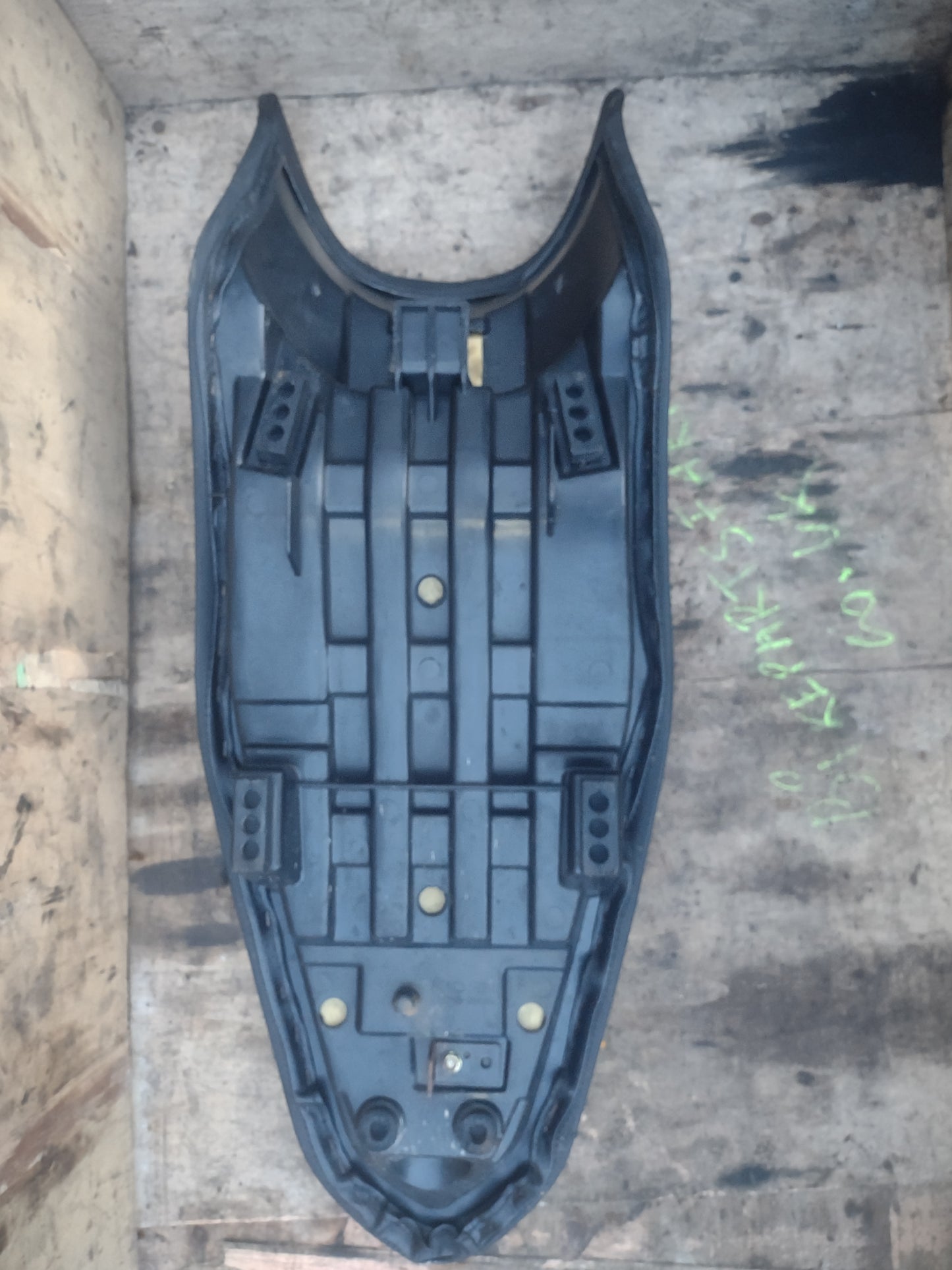 Lexmoto assault 125 seat (OEM) used 2022