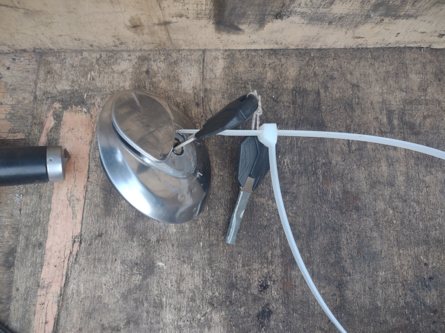 Lexmoto assault 125 KD156 FMI wiring, ECU, rectifier, 2.keys, fuel cap (OEM) used 2022