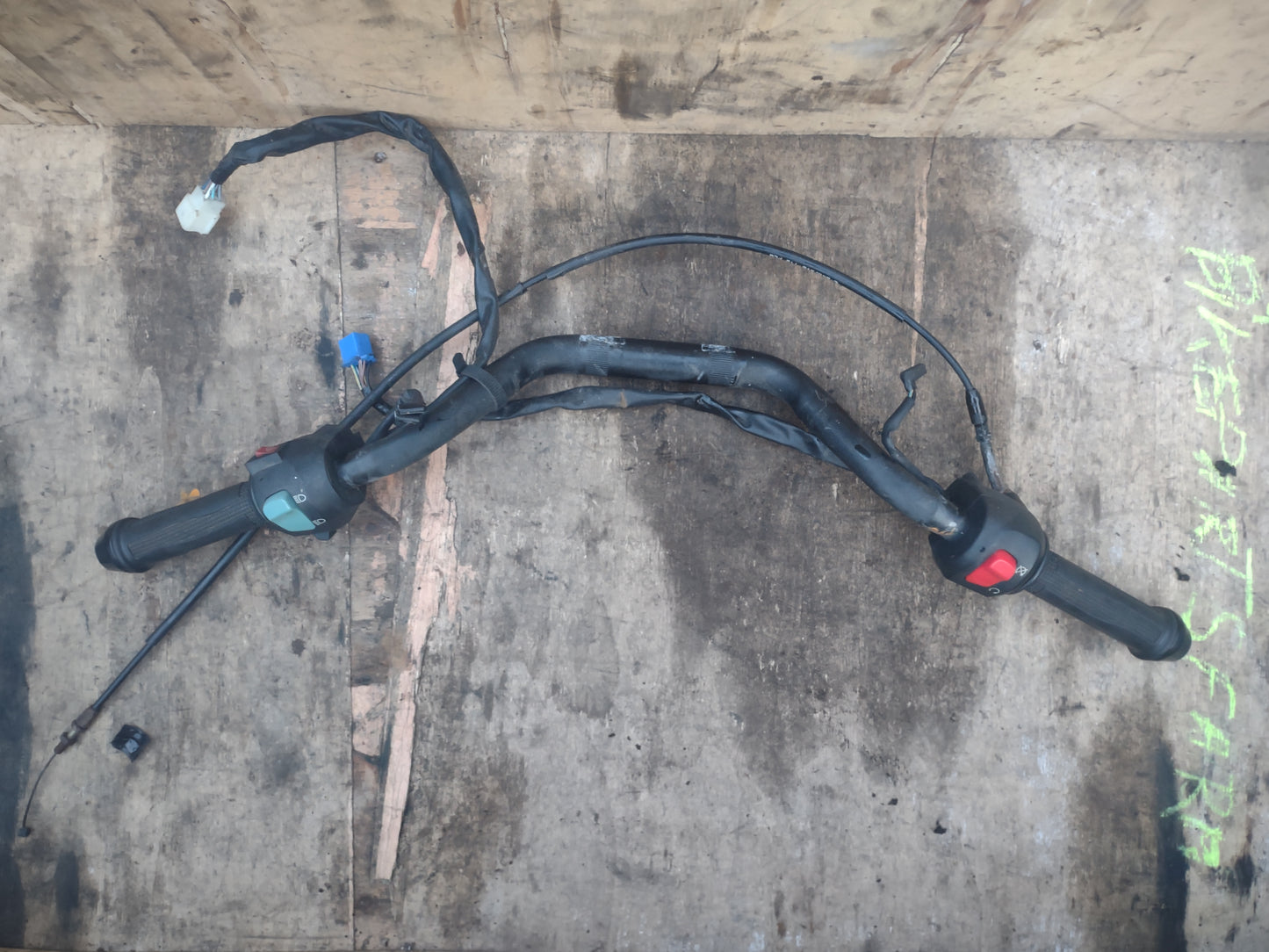 Lexmoto assault 125 handlebars and switches (OEM) used 2022
