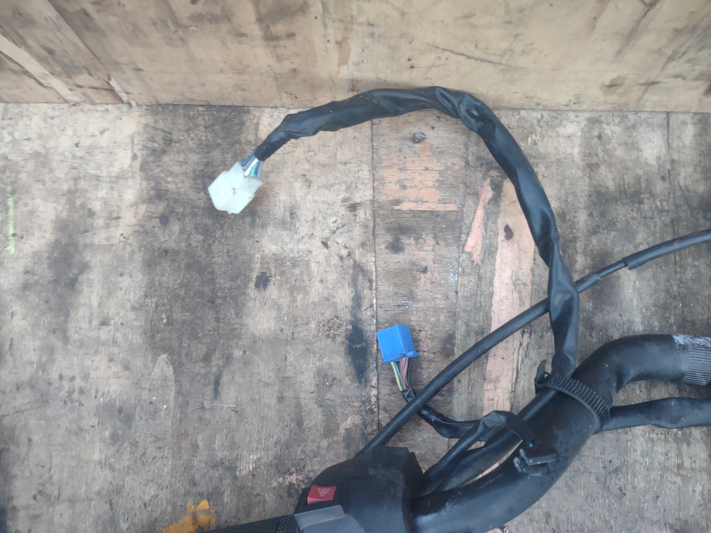 Lexmoto assault 125 handlebars and switches (OEM) used 2022