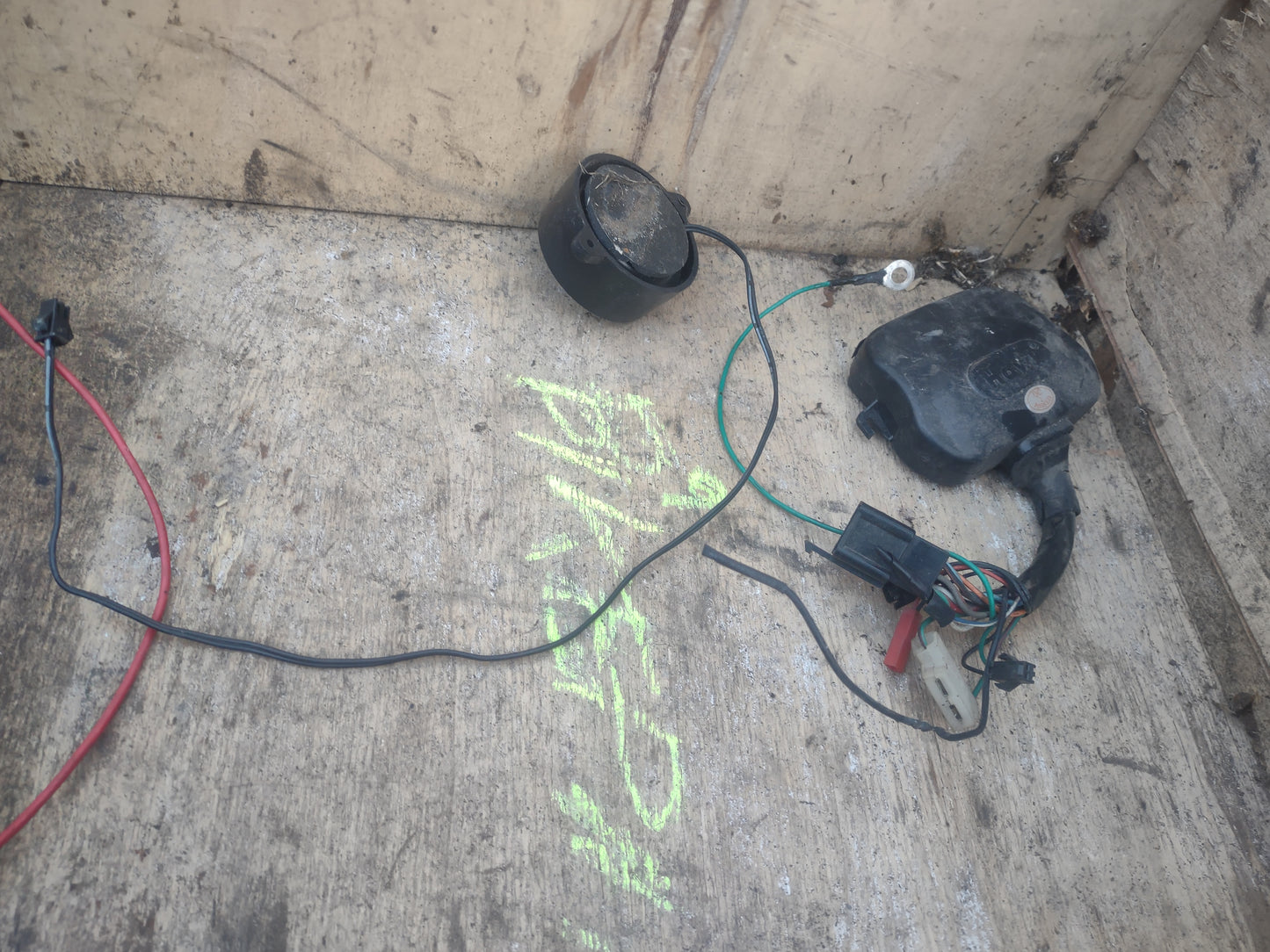 Kawasaki ZZR600 wiring, ECU, rectifier etc