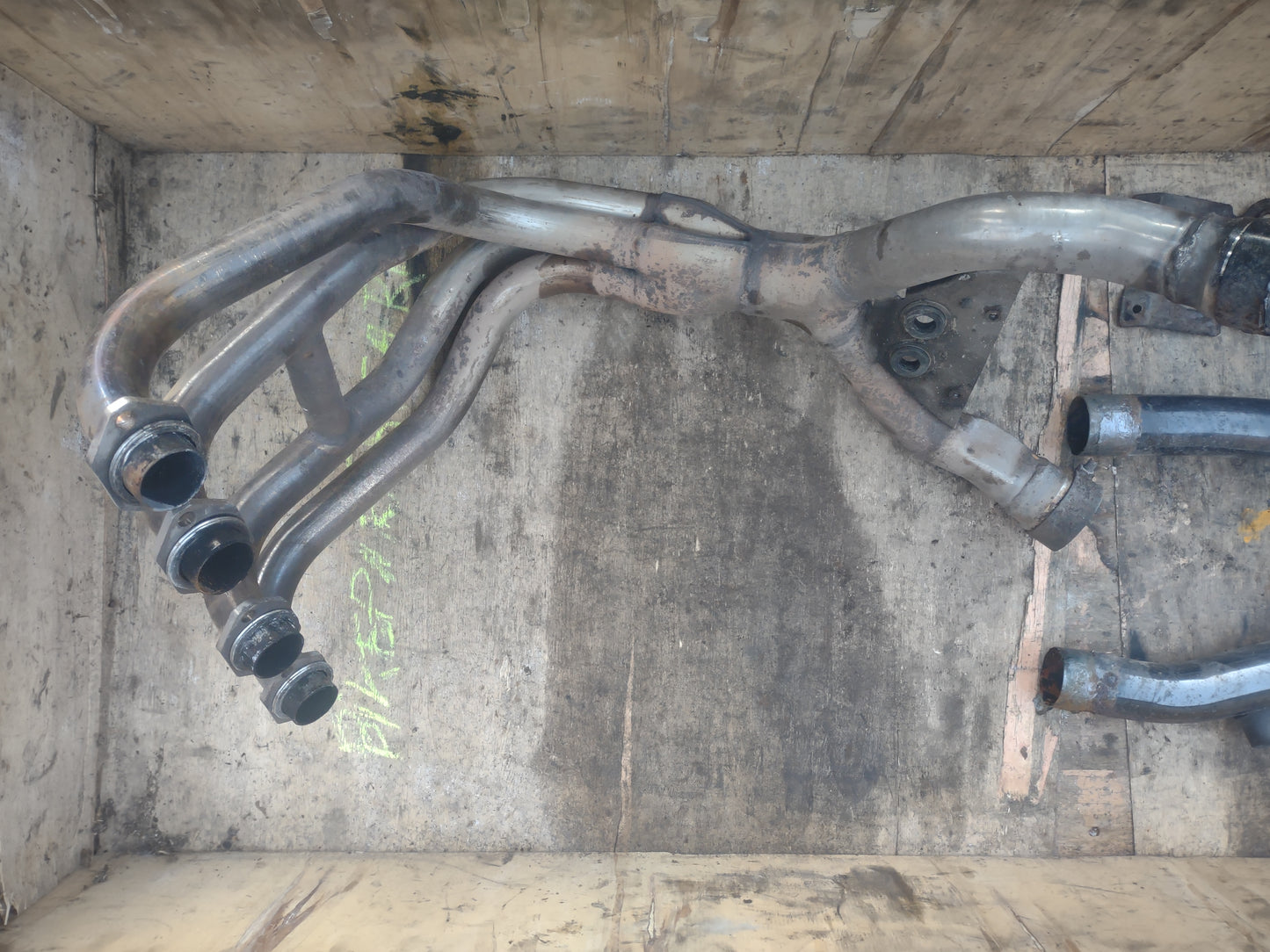 Kawasaki zzr600 exhaust, cans and header (OEM) 1993