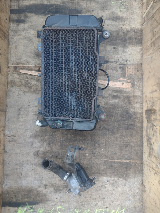 Kawasaki zzr600 radiator and fan