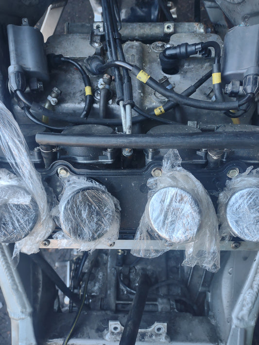 Kawasaki zzr600 engine, carbs, spark plug/leads, chain (1993)
