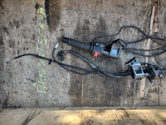 Kawasaki ZZR600 handlebars, controls, switches (OEM) used