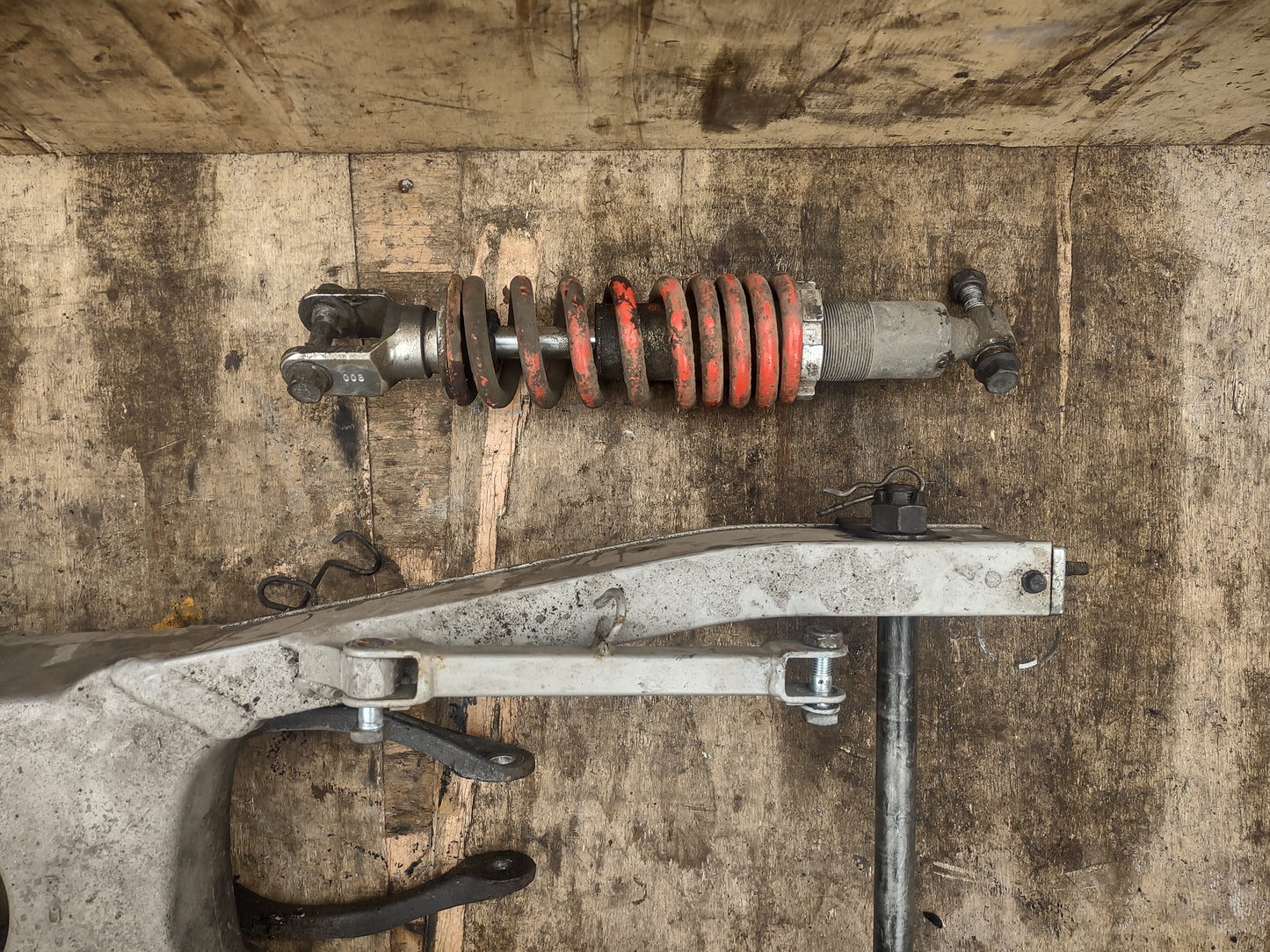 Kawasaki zzr600 swing arm, shocker, spindle etc (OEM) used