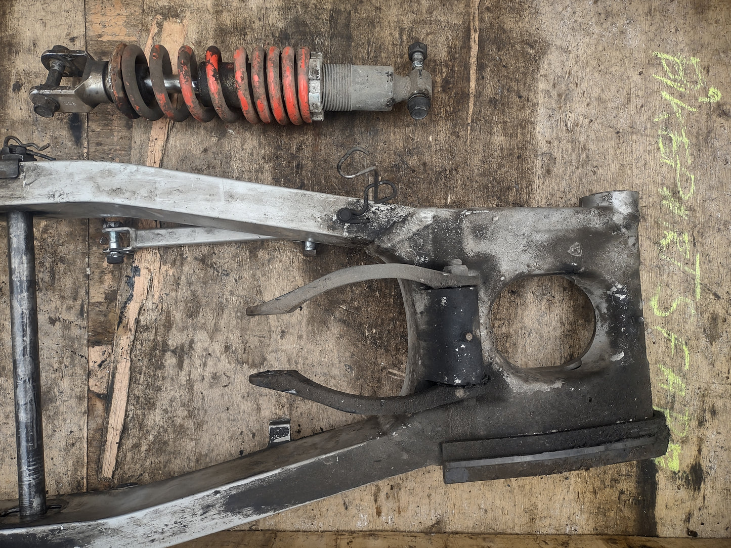 Kawasaki zzr600 swing arm, shocker, spindle etc (OEM) used