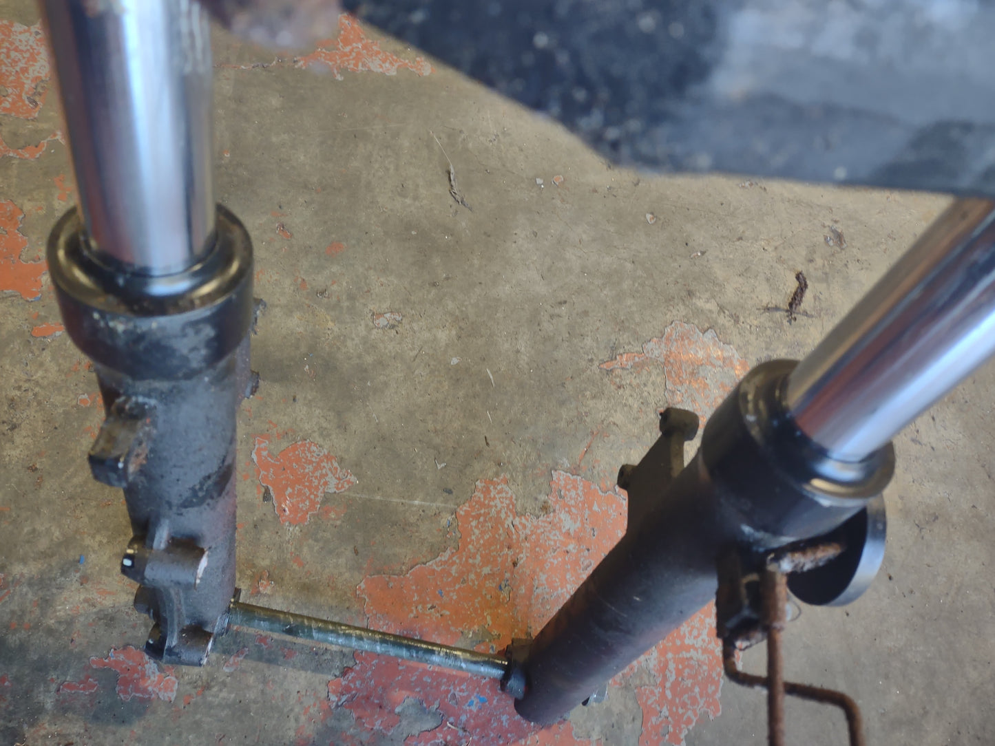 Sym jet 50 front forks / shockers (OEM)