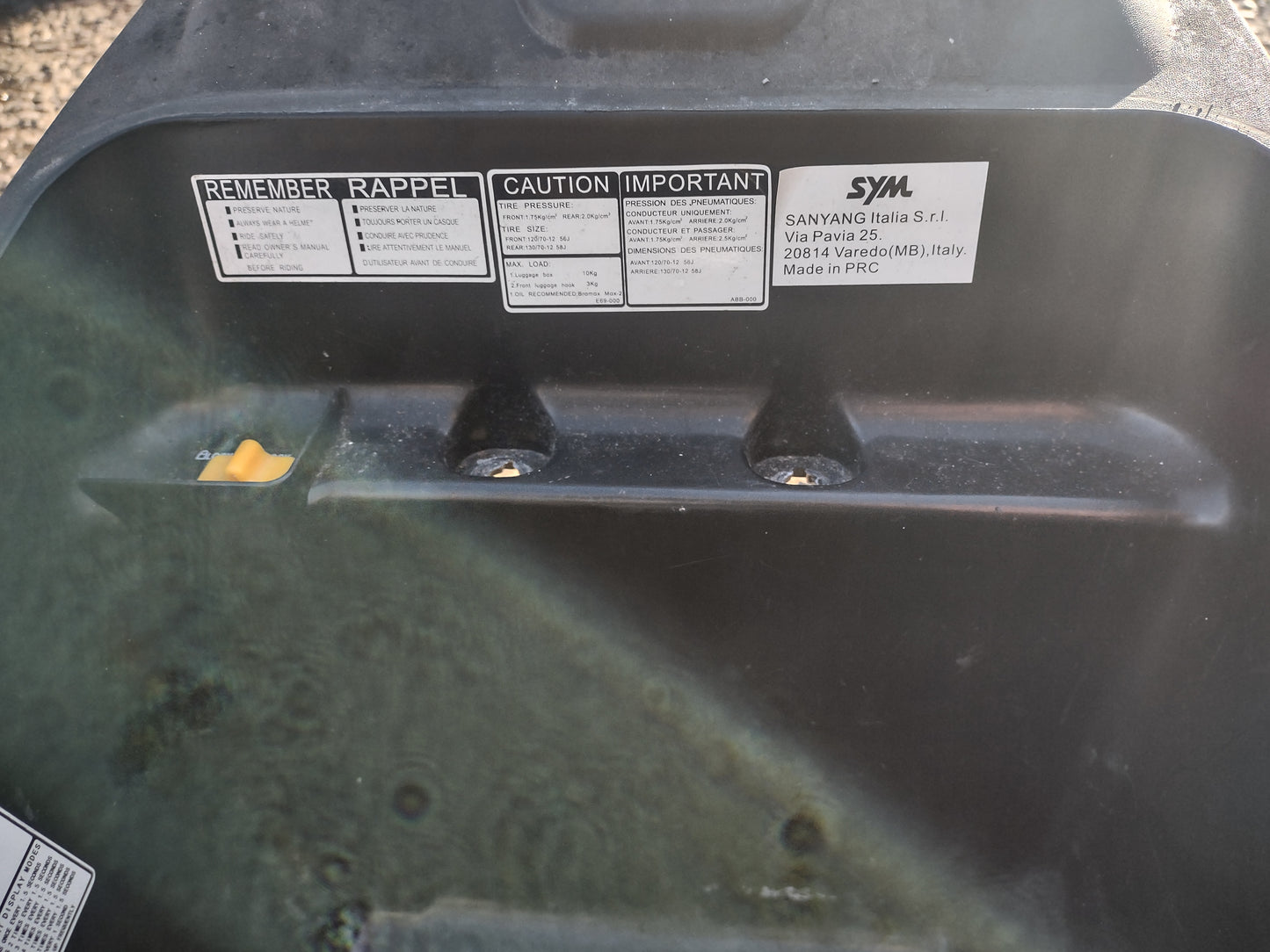 Sym 4 50 jet seat and bucket
