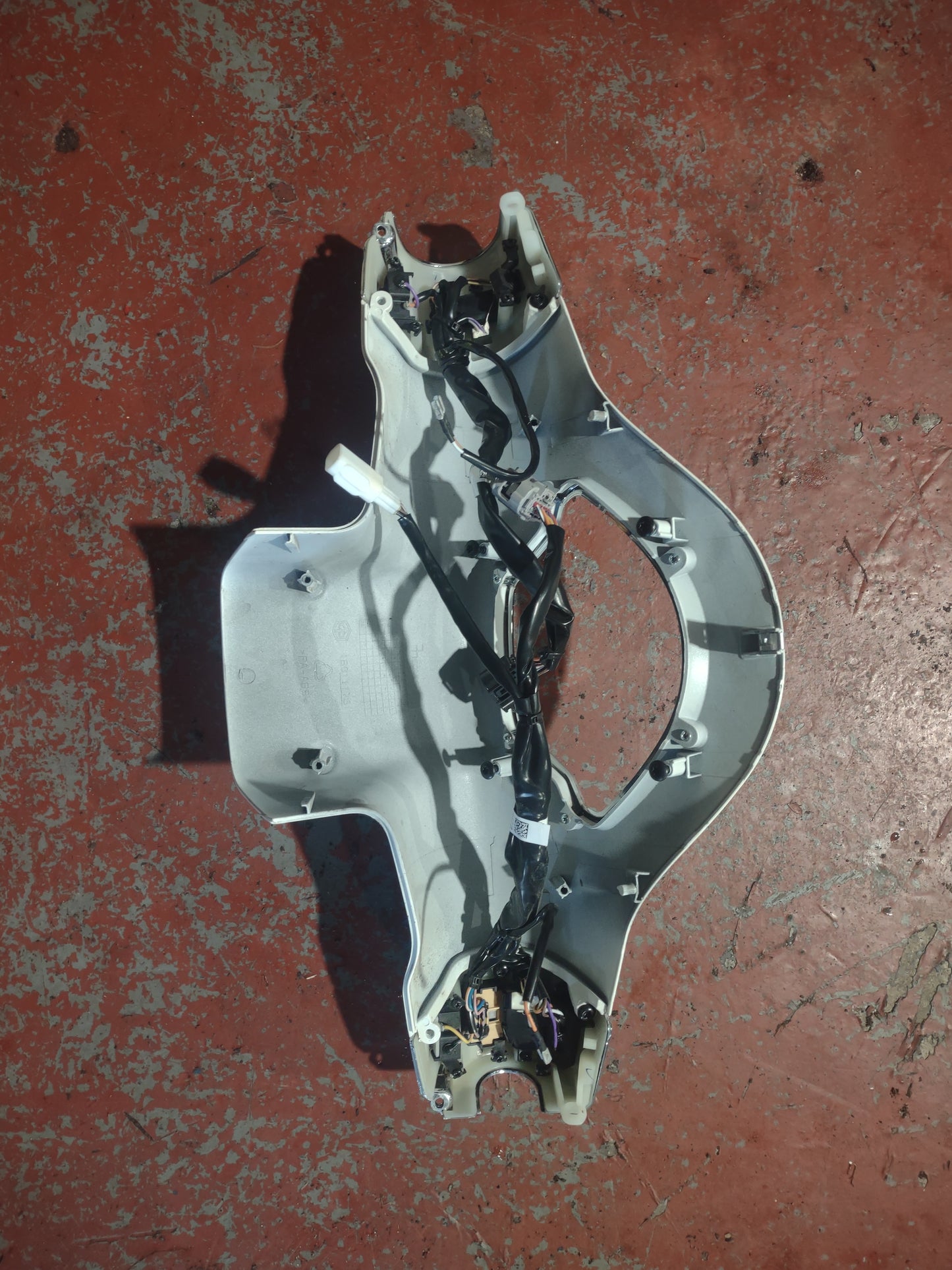 Piaggio vespa GTS 125 switch gear assembly, panel (2024)