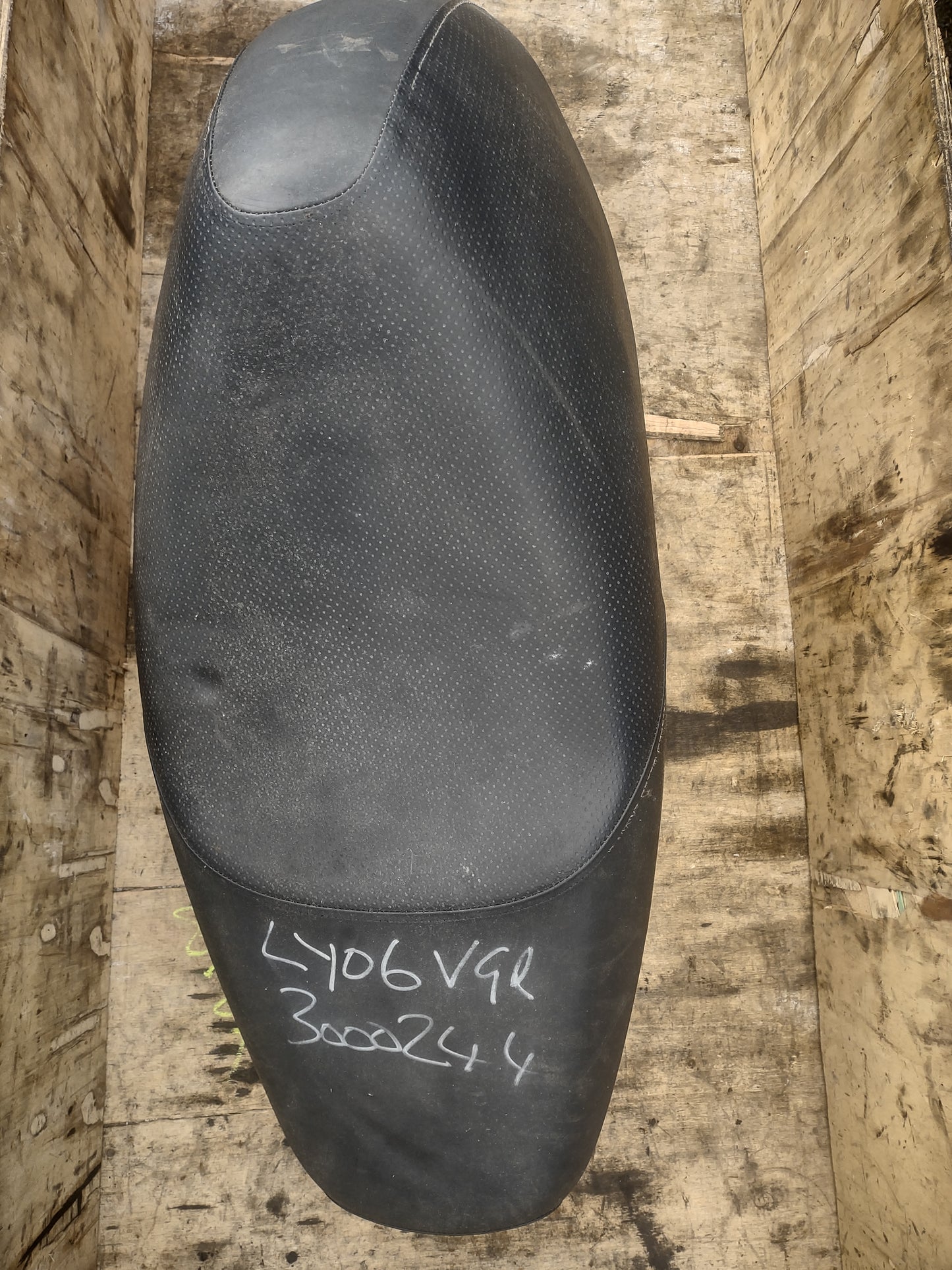 Honda PES 125 seat & bucket