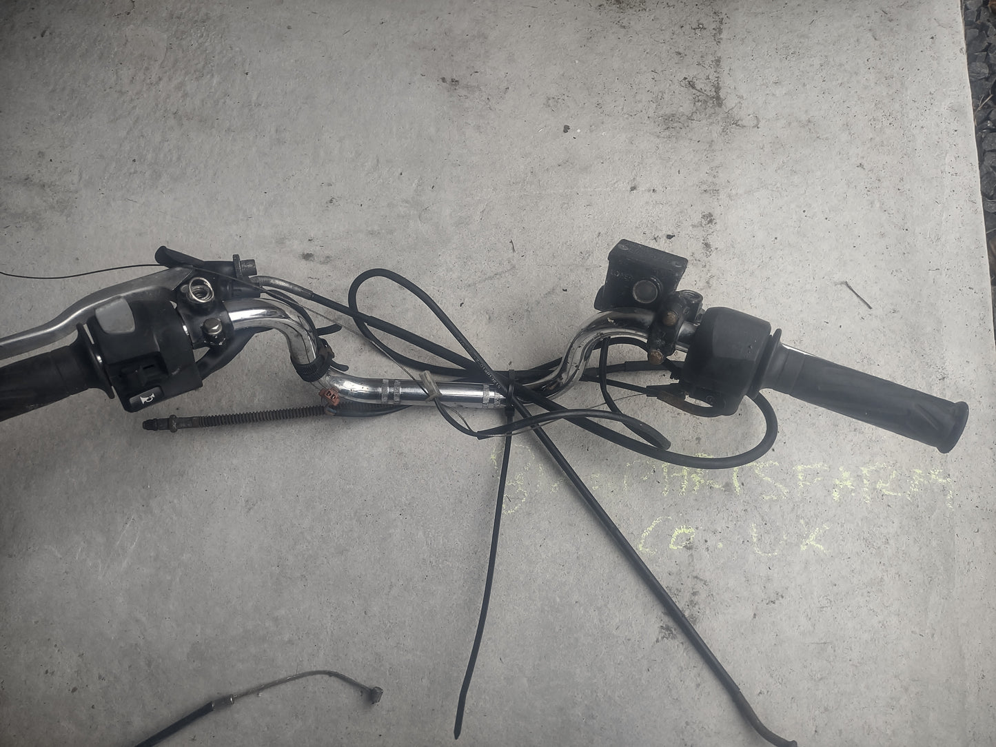 Yamaha YBR 125 handlebars & switches