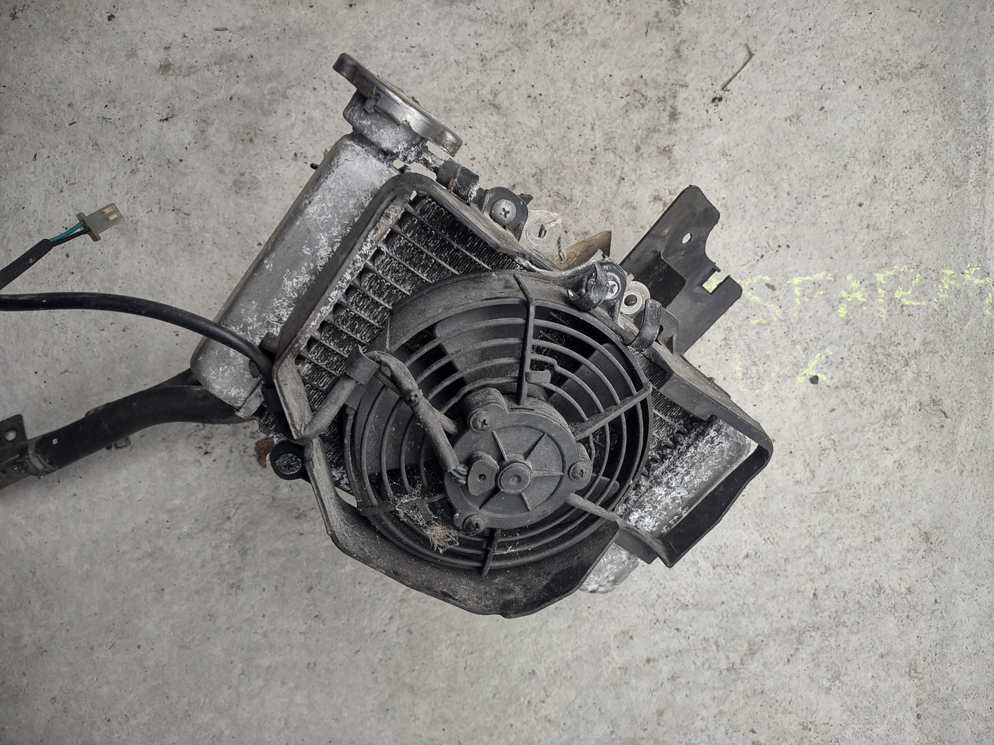 Honda PES 125 ps 125 radiator and fan (OEM)