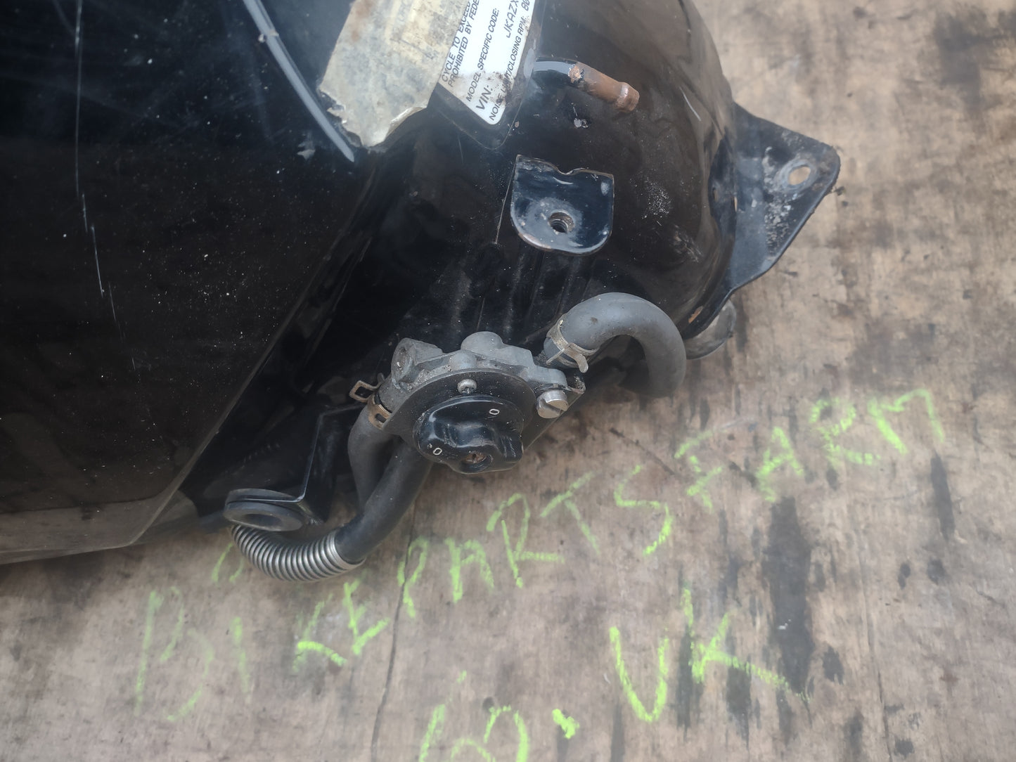 Kawasaki ZZR600 fuel tank 1993 (OEM)