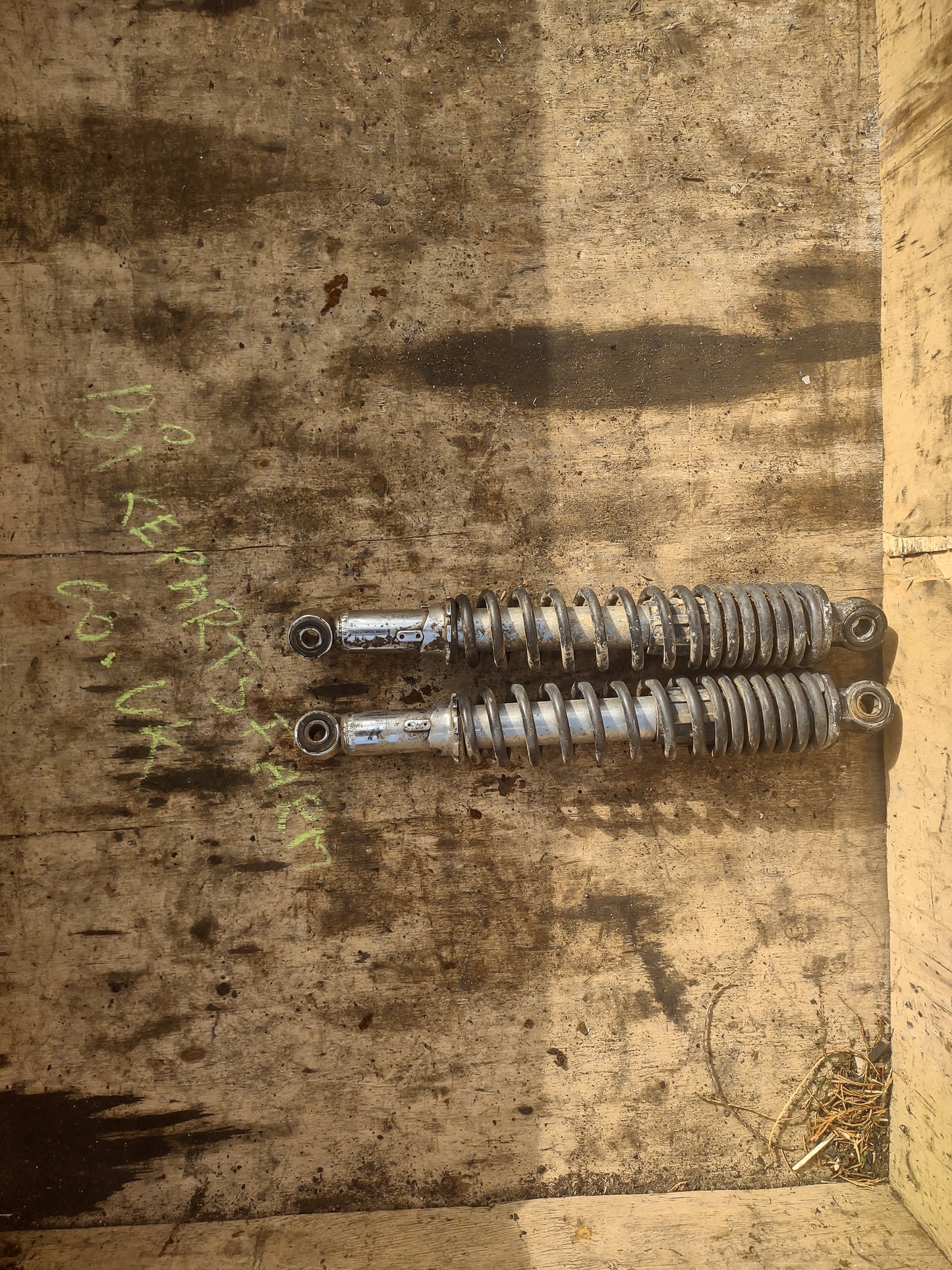 Honda CBF 125 rear shockers (used)