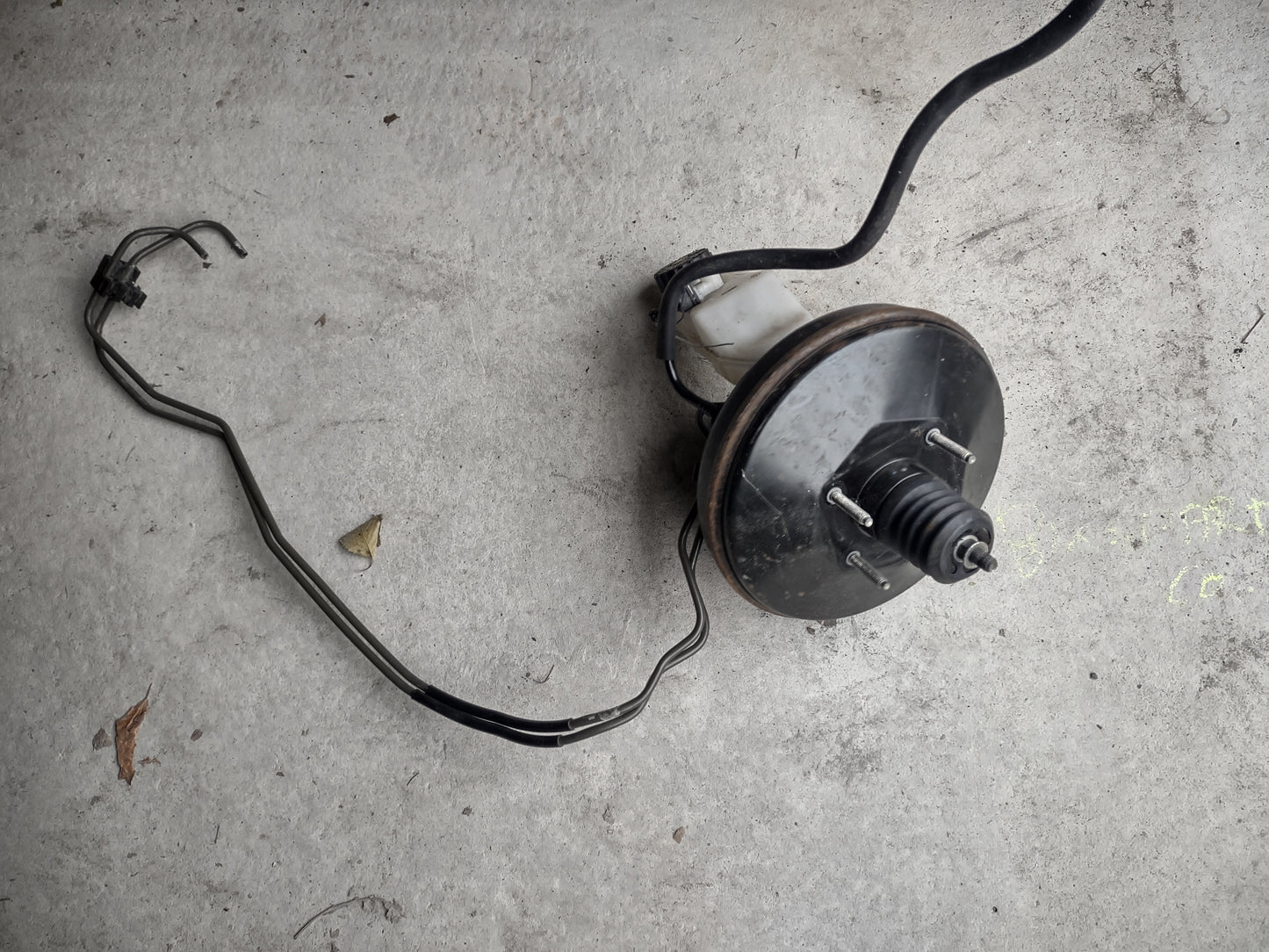 Citroen C1 brake booster / brake servo master cylinder