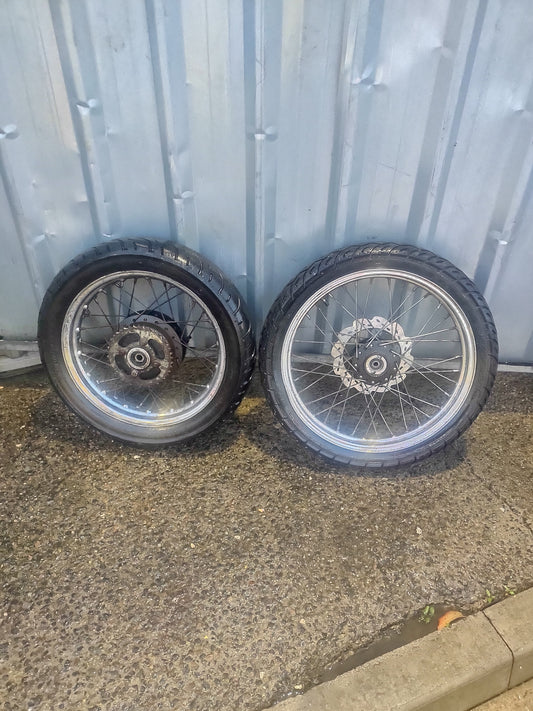 Sinnis XF 125 K157 FMI wheels & tyes (OEM)