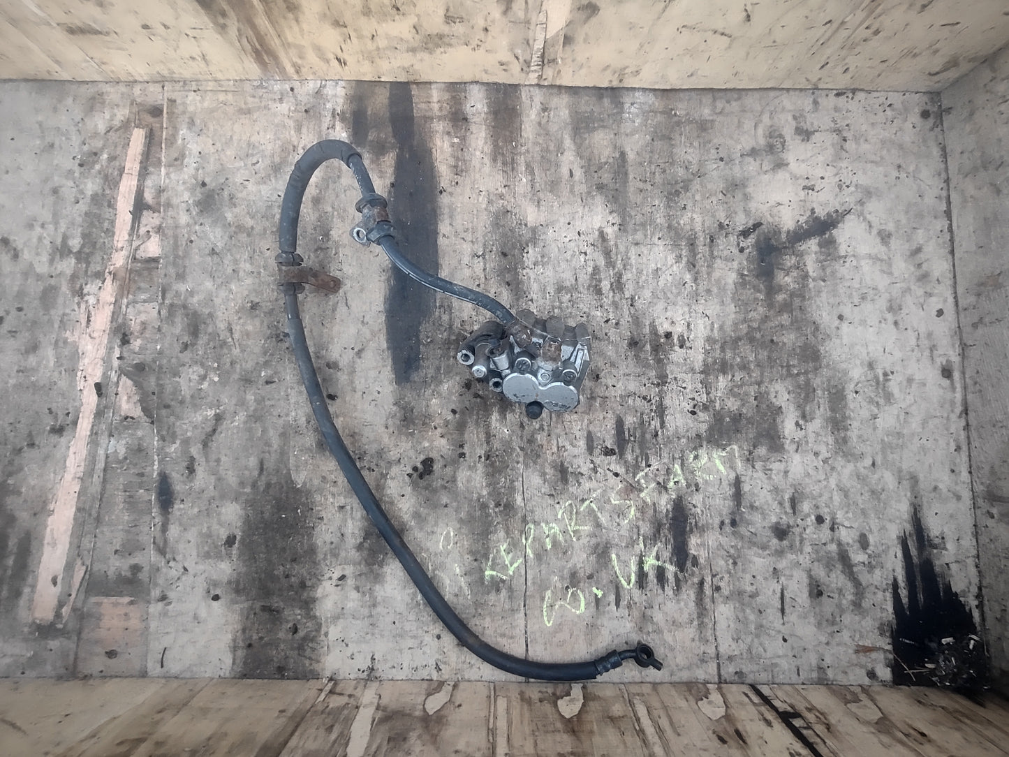 Honda PES 125 calliper (OEM) used