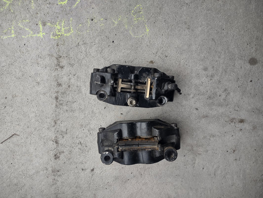 Suzuki gsxr 600 srad front callipers (OEM)