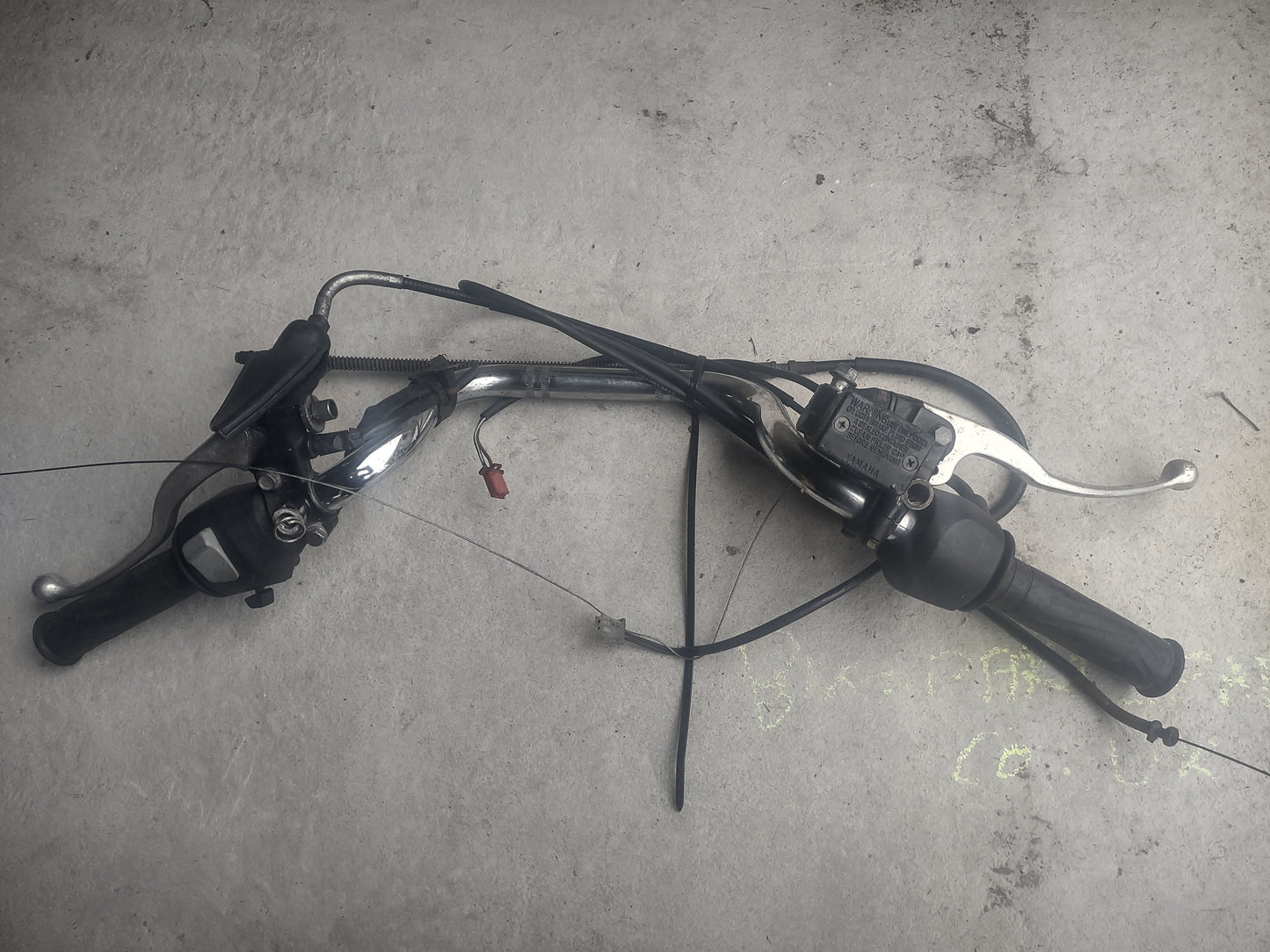 Yamaha YBR 125 handlebars & switches